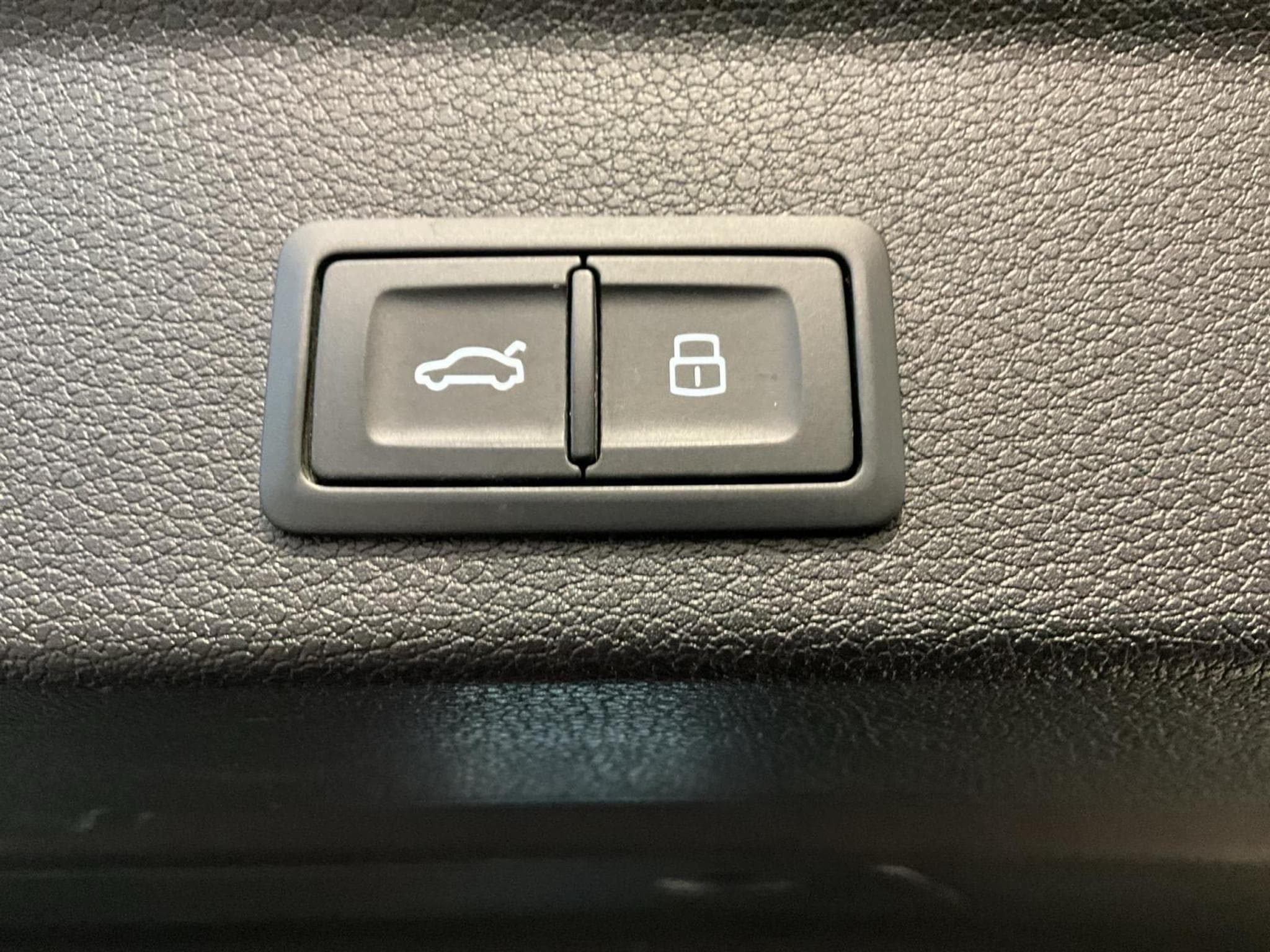 Audi Q3 SB+S-Line+PHEV+45TFSI+S-Tronic (2022) - Photo 19