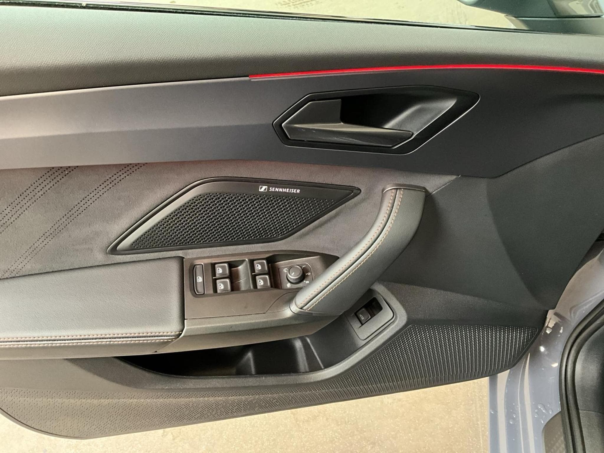 Cupra Leon ST+Pure-Perf.+DSG+Sennheiser+AHK (2025) - Photo 14