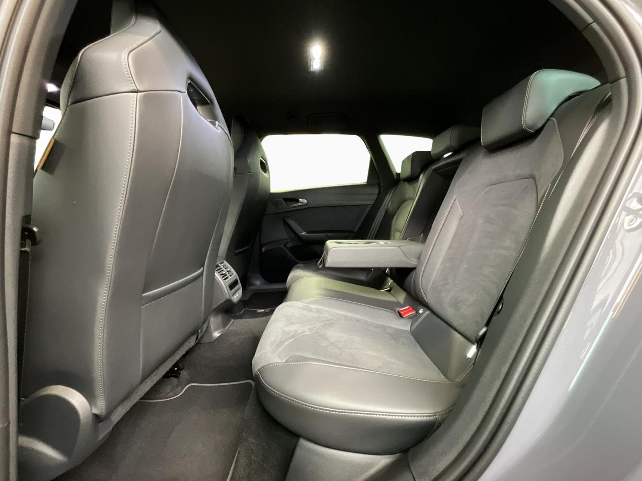 Cupra Leon ST+Pure-Perf.+DSG+Sennheiser+AHK (2025) - Photo 15