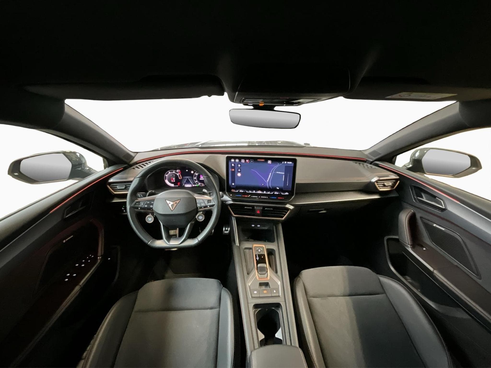 Cupra Leon ST+Pure-Perf.+DSG+Sennheiser+AHK (2025) - Photo 2