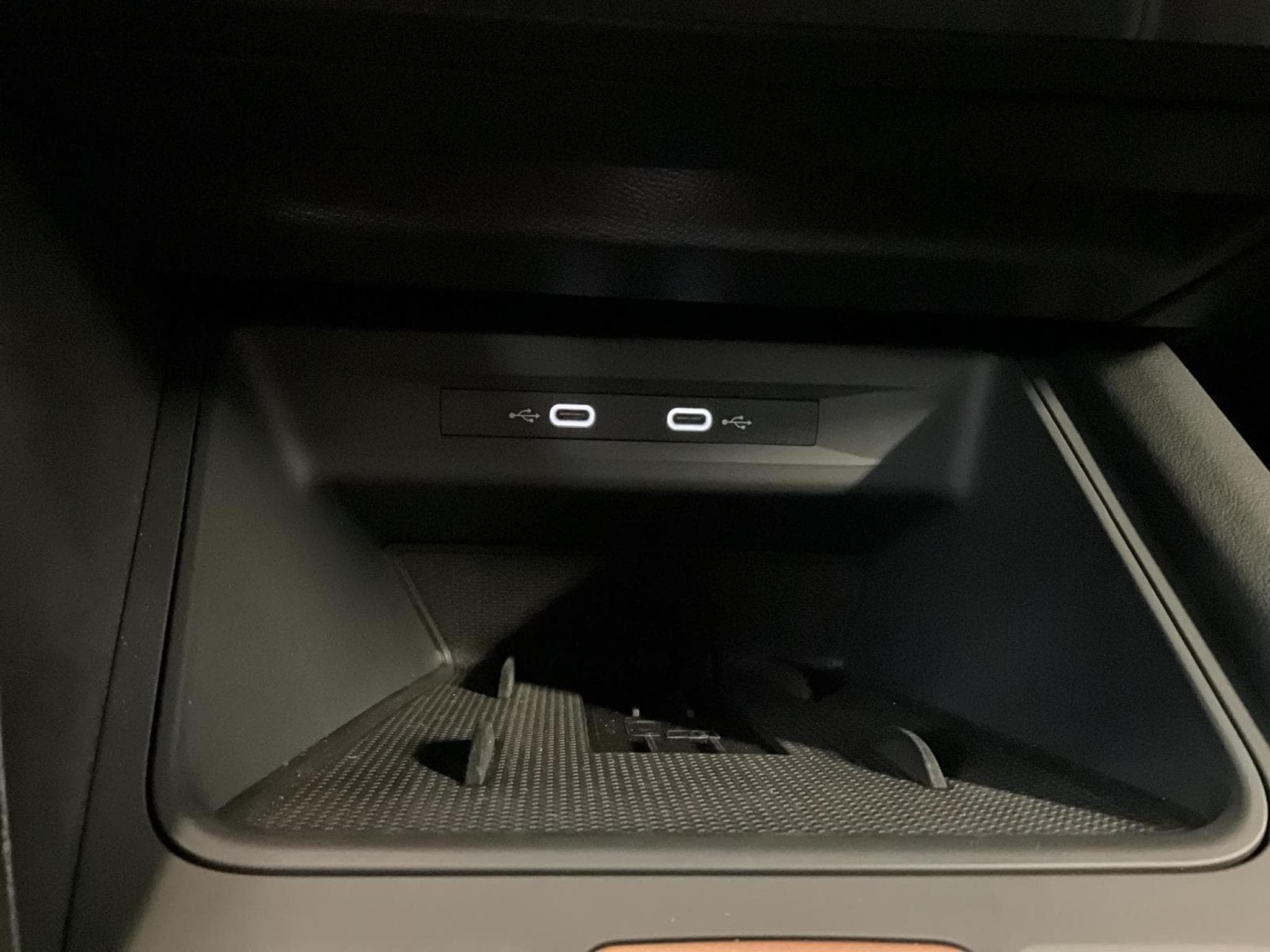 Cupra Leon ST+Pure-Perf.+DSG+Sennheiser+AHK (2025) - Photo 21