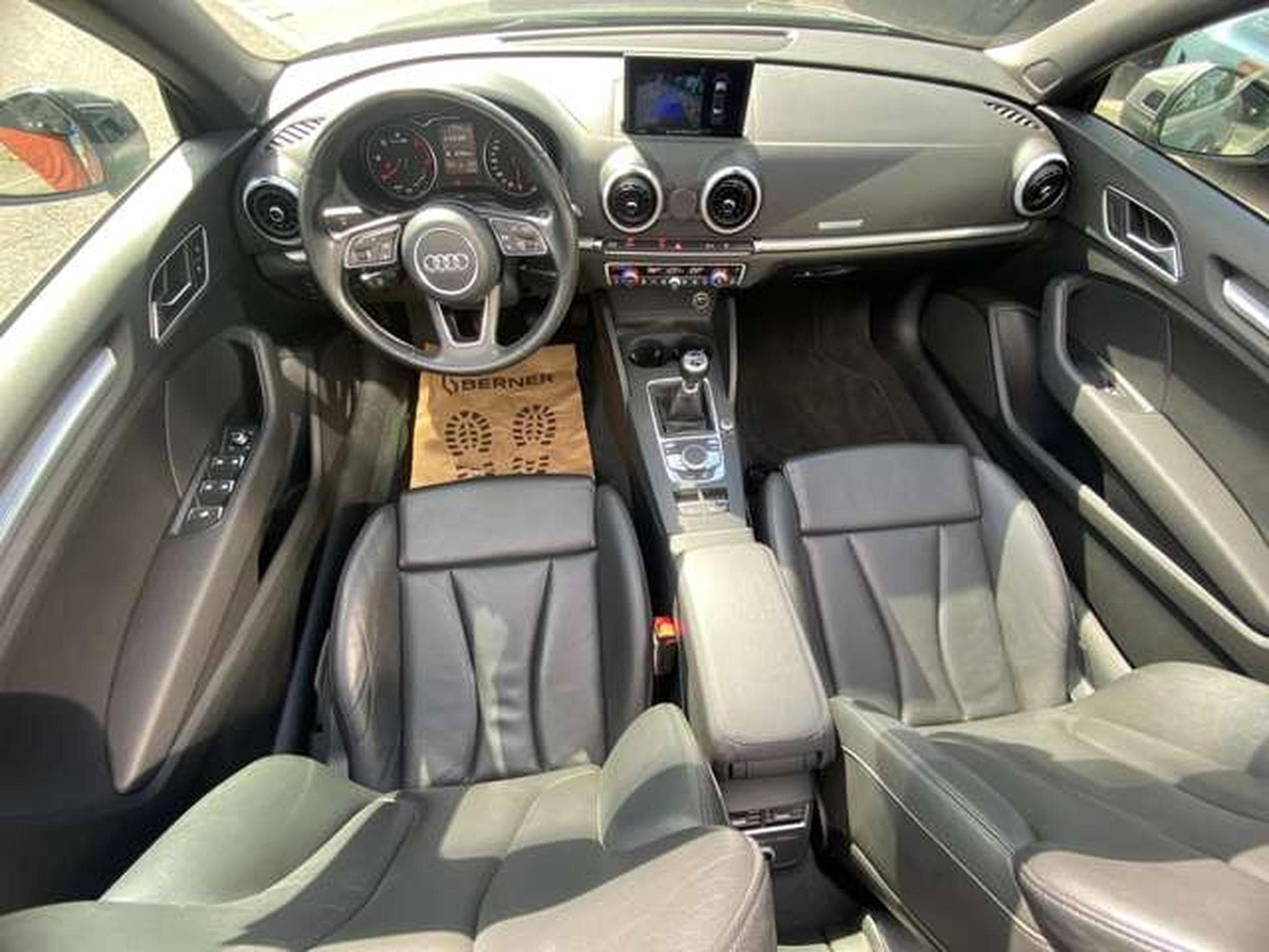 Audi A3 A3 2.0 TDI Cabrio sport (2016) - Photo 18