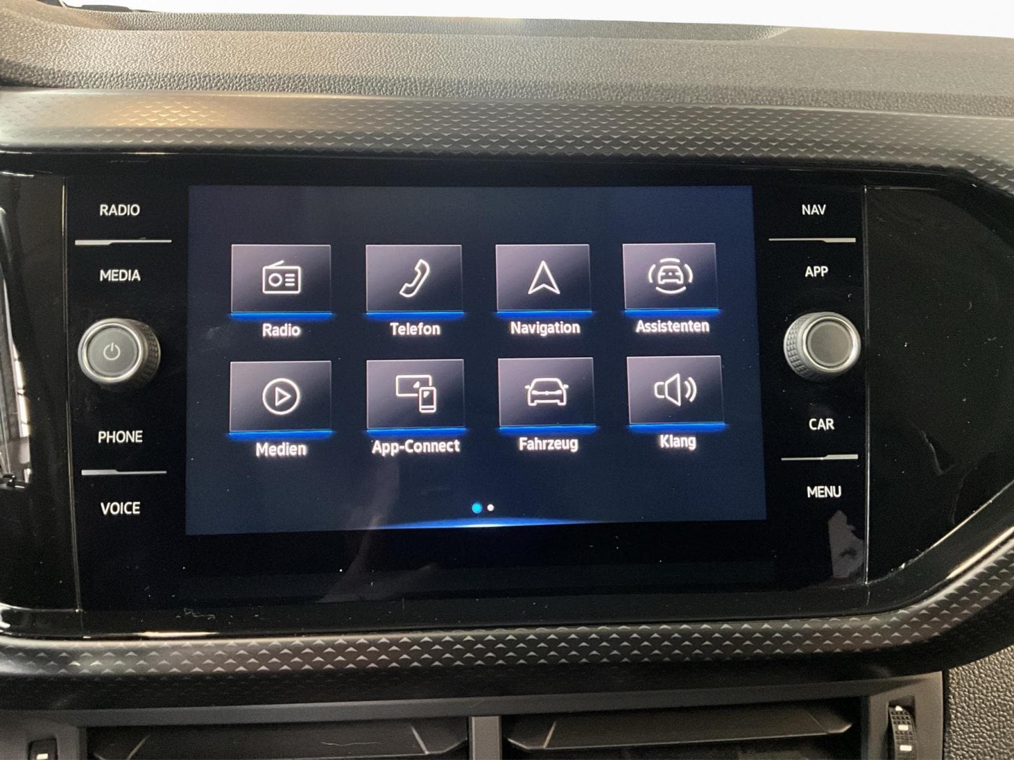 VW T-Cross Life+DSG+RearView+LED (2022) - Foto 13