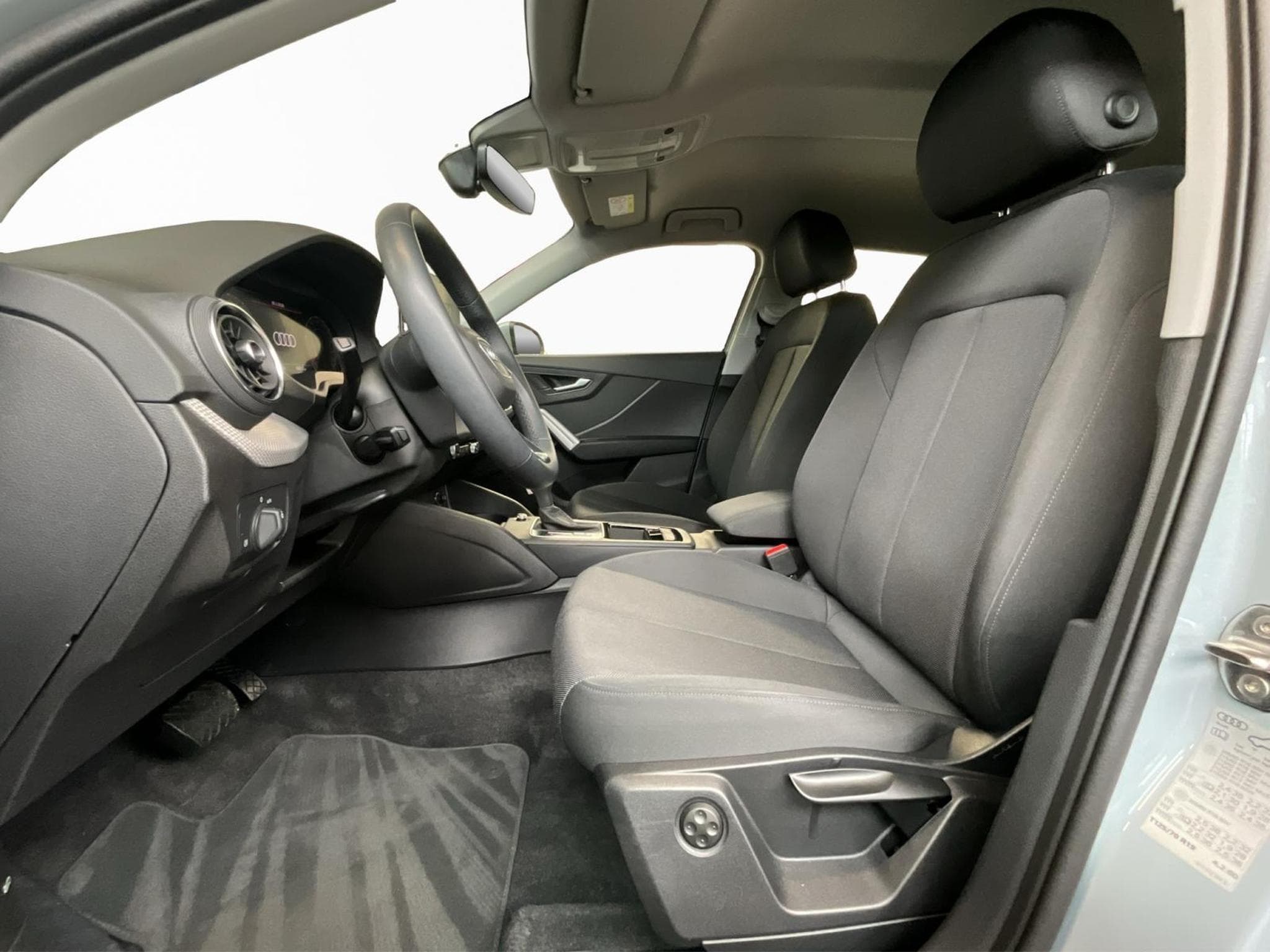 Audi Q2 Advanced+35TFSI+S-Tronic (2025) - Photo 9