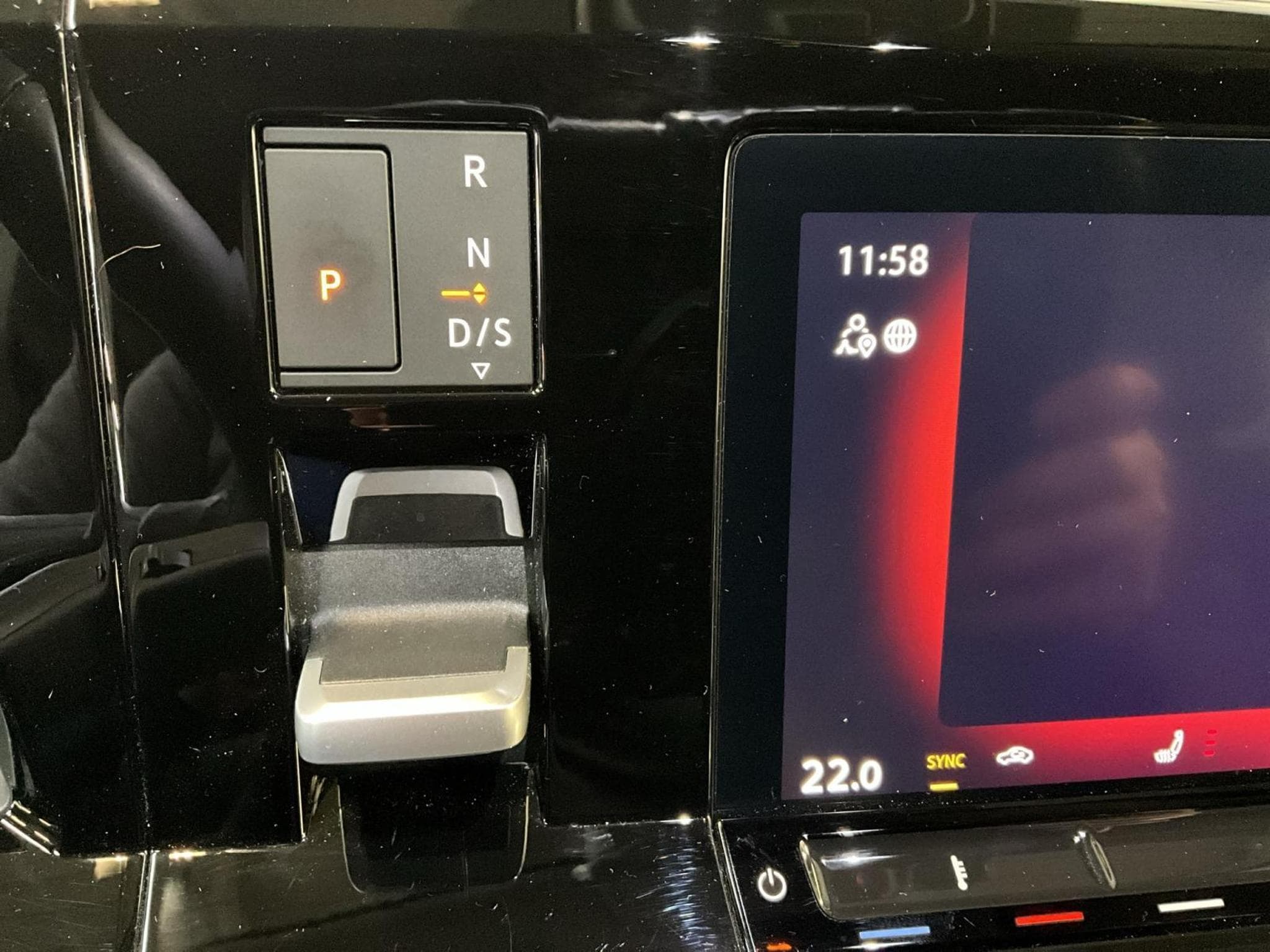 VW Multivan Style+DSG+7sitze+LM18+AHK (2025) - Foto 12