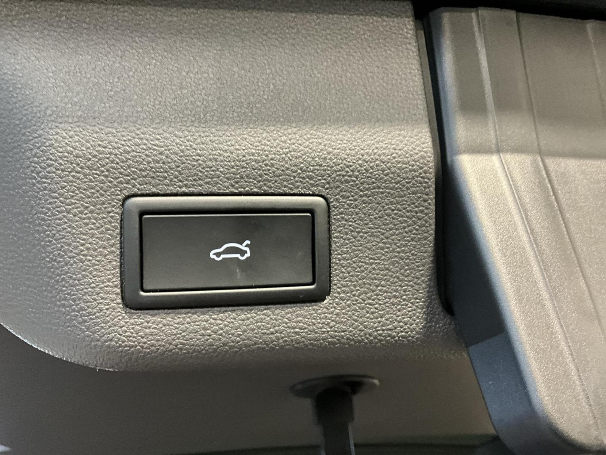 VW Multivan Style+DSG+7sitze+LM18+AHK (2025) - Foto 17