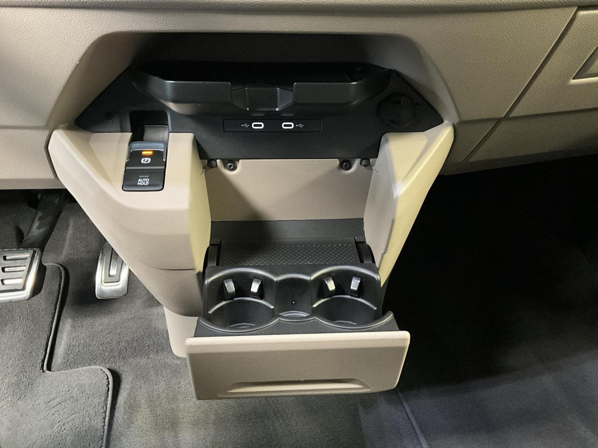 VW Multivan Style+DSG+7sitze+LM18+AHK (2025) - Foto 21