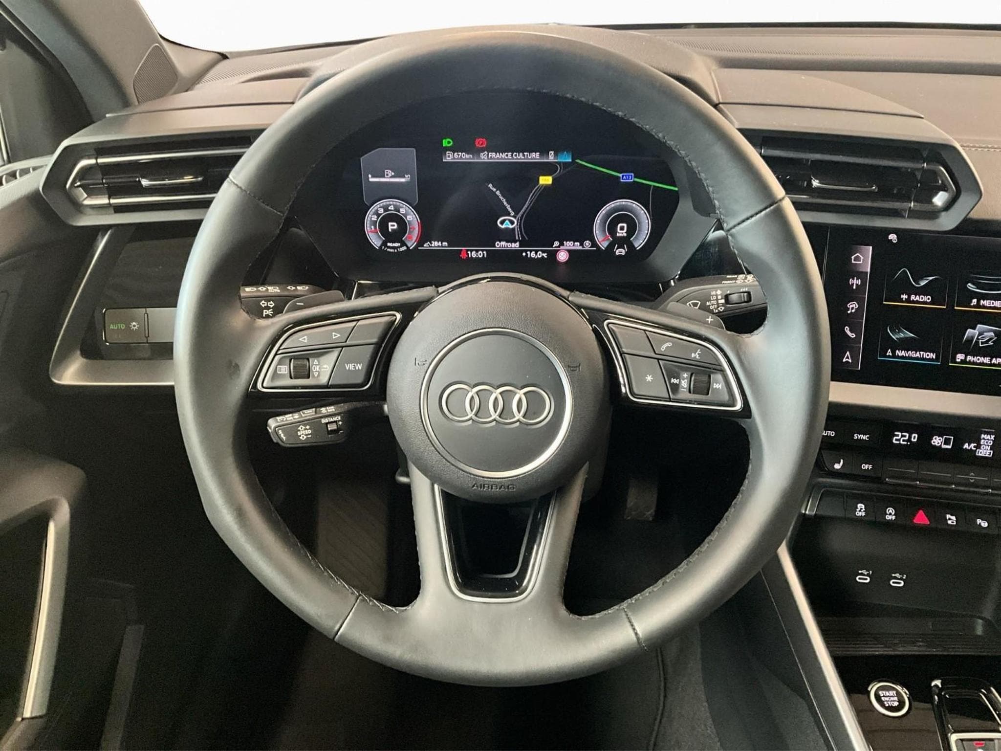 Audi A3 SB+S-line+S-Tronic+LED+Navi (2025) - Photo 10