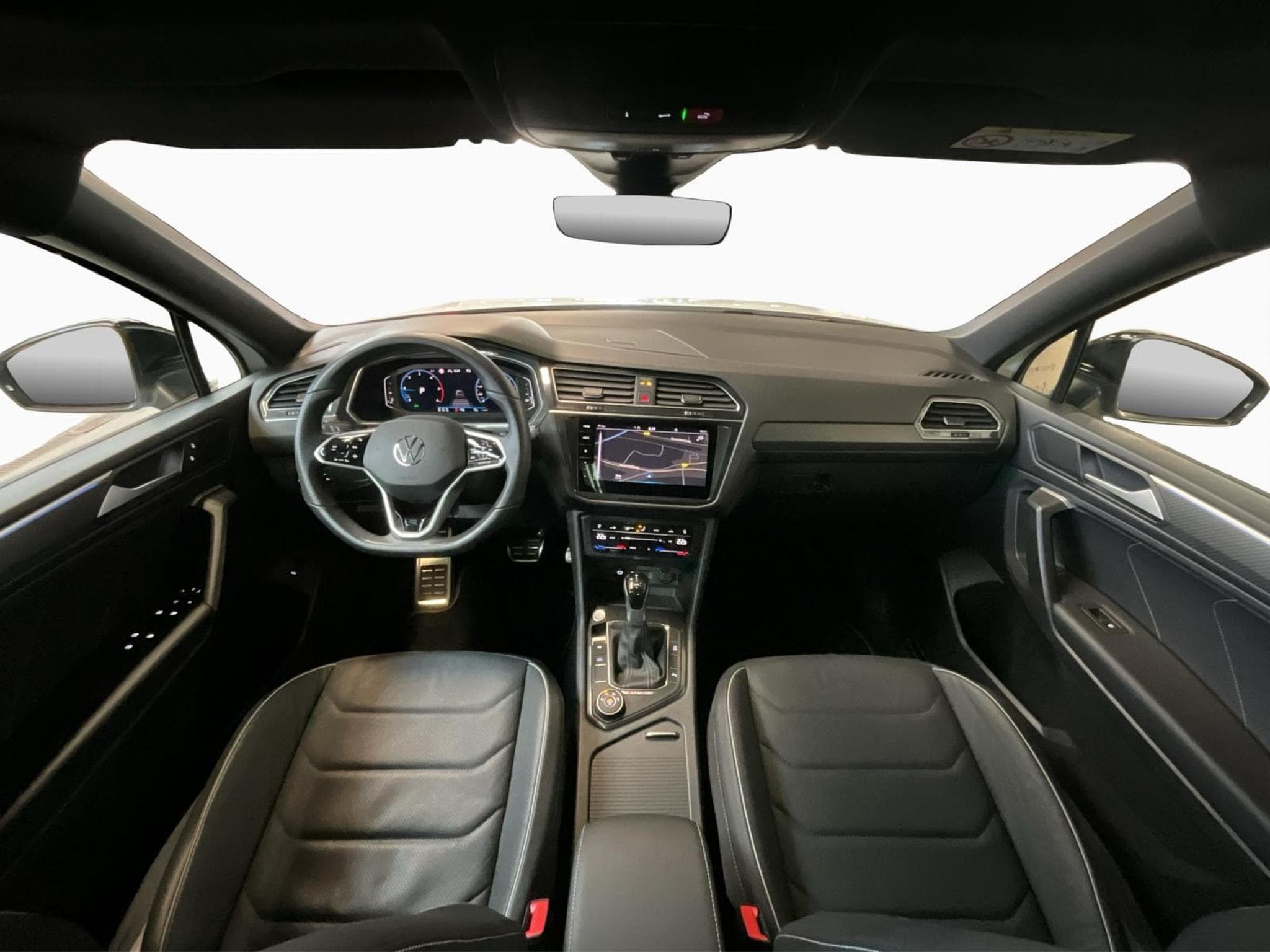 VW Tiguan Allspace+R-Line+DSG+Black-Style+Pano+AHK (2024) - Foto 2