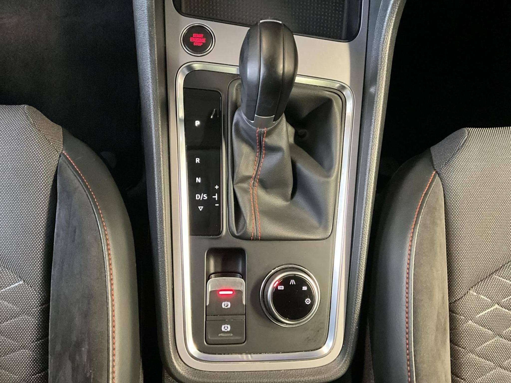 Seat Ateca FR+DSG+Pano+FullLink (2021) - Foto 12