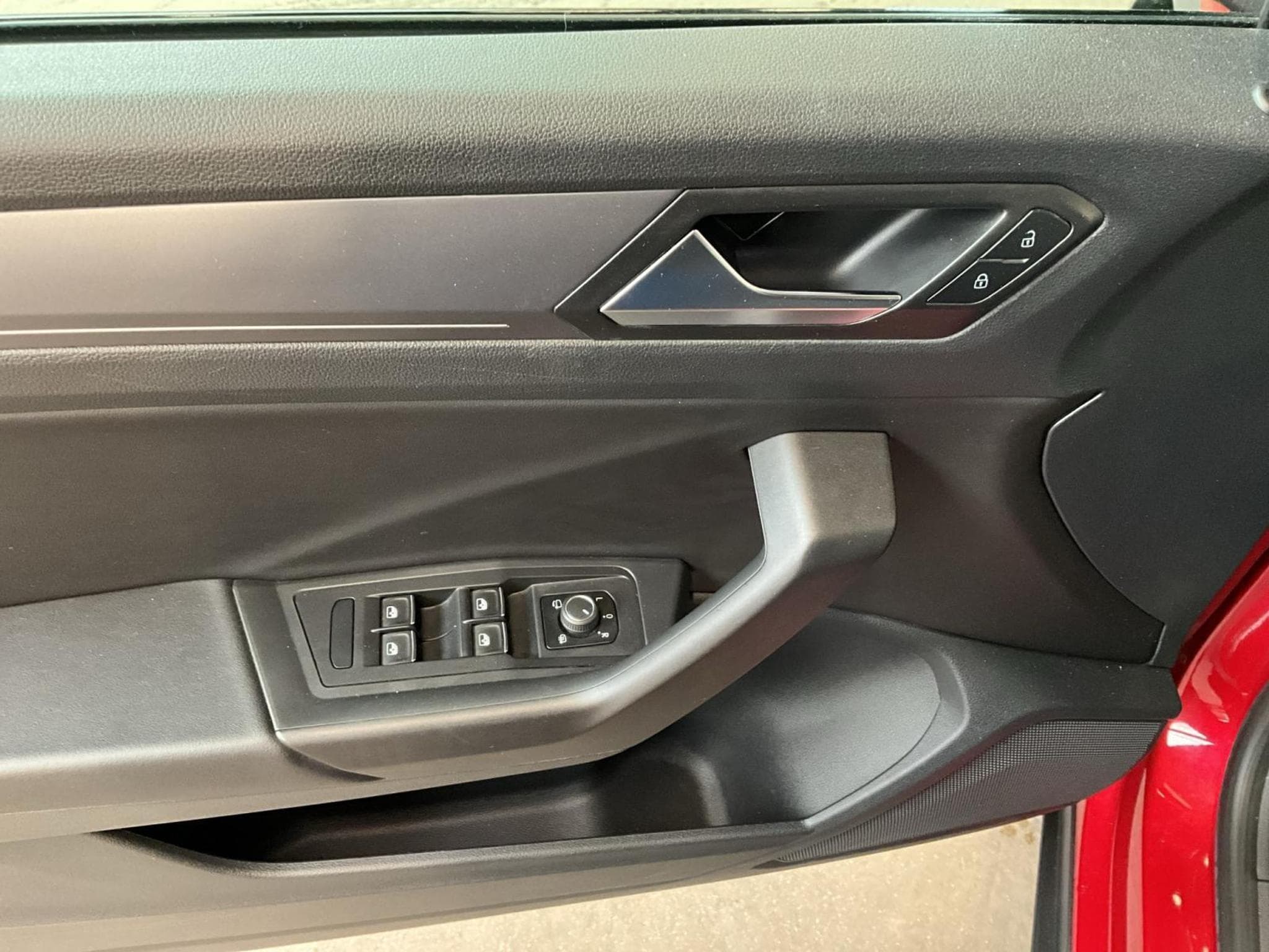 VW T-Roc R-Line+DSG+Black-Style+AHK (2022) - Foto 14