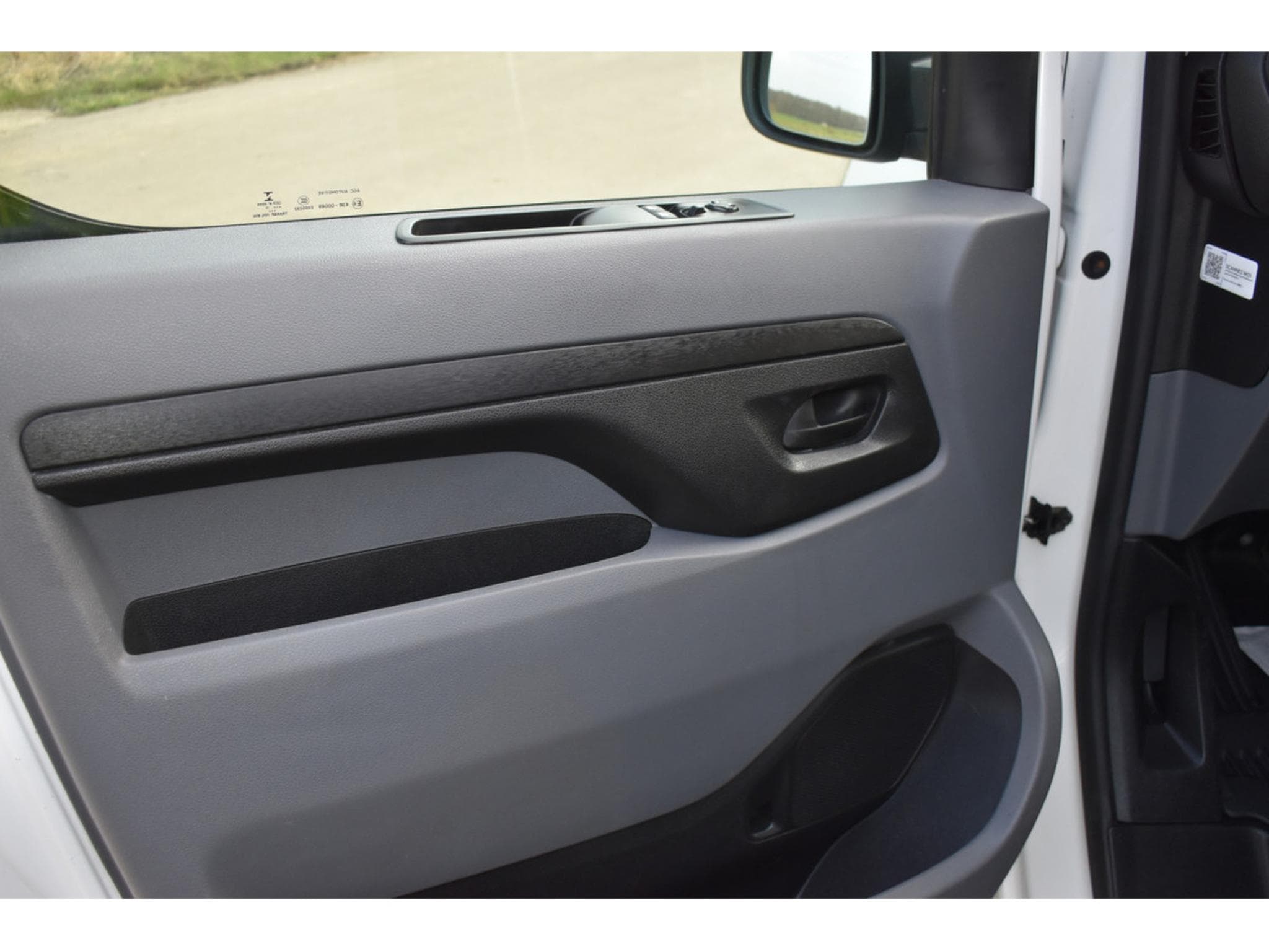 Peugeot Expert 2,0 HDi 120 Airco 3 places (2019) - Photo 12