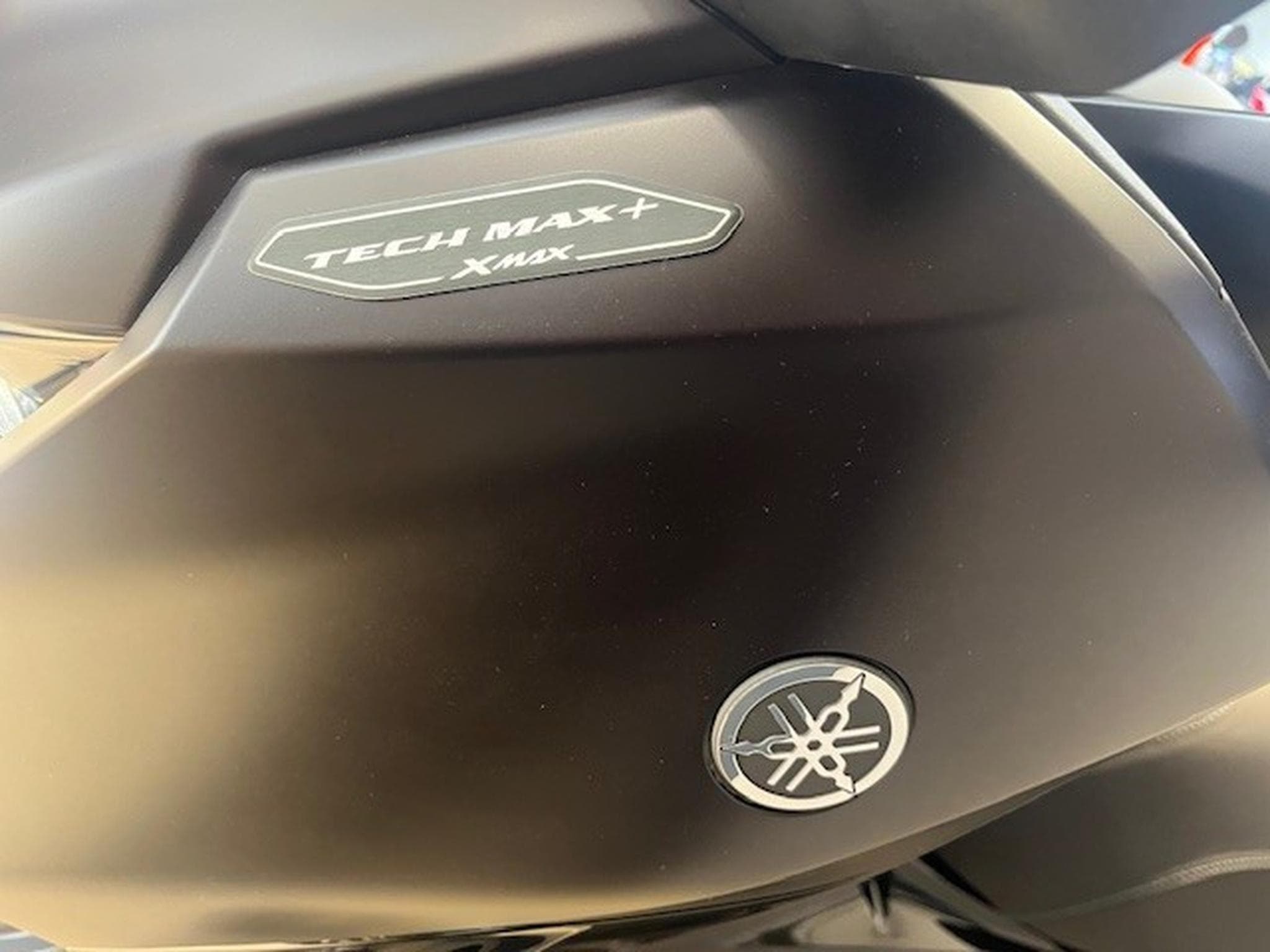 Yamaha XMAX 300 Tech Max + (2026) - Photo 9