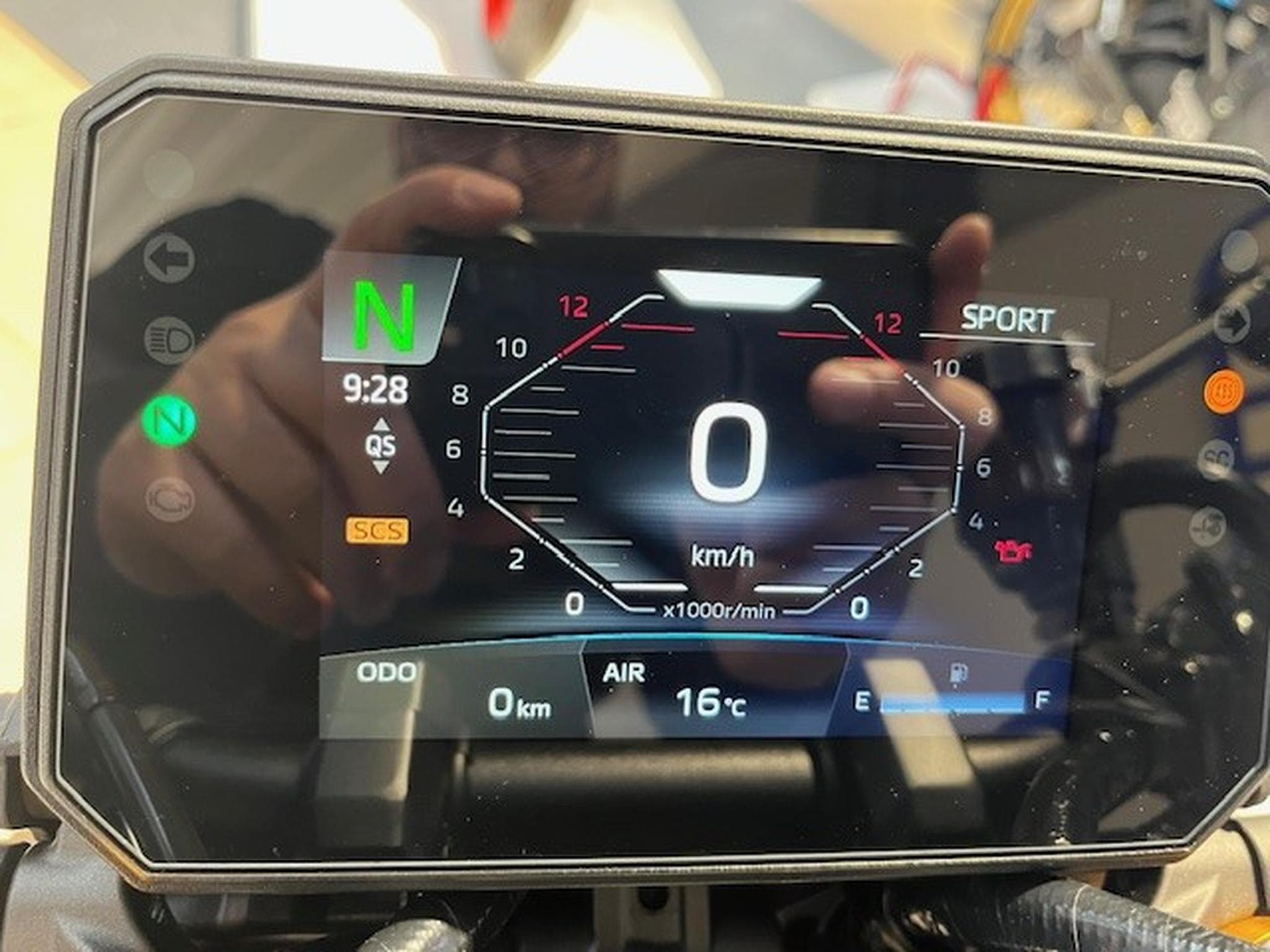 Yamaha MT09 SP (2026) - Photo 9