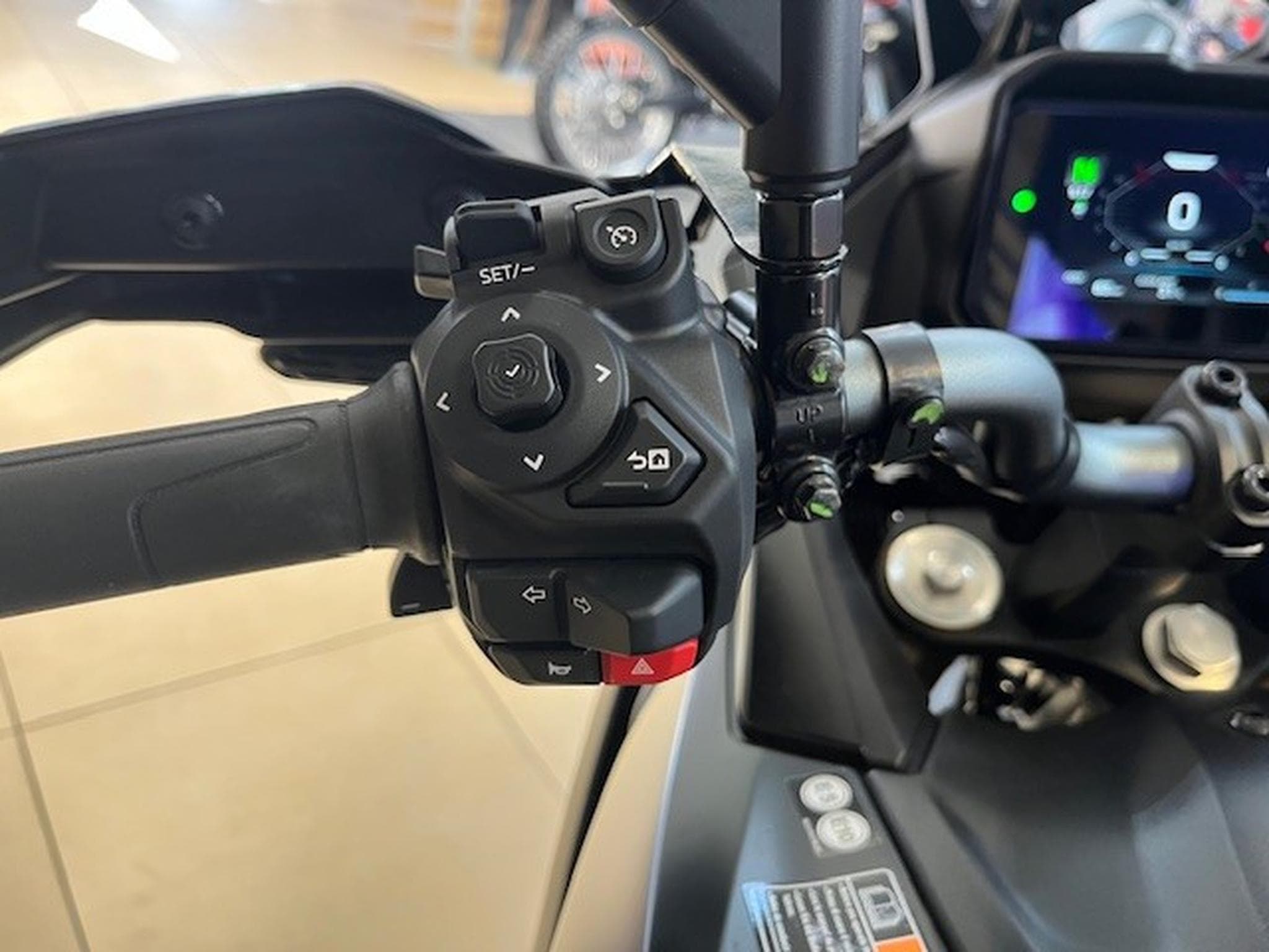 Yamaha Tracer 7 GT Y-AMT (2026) - Photo 11