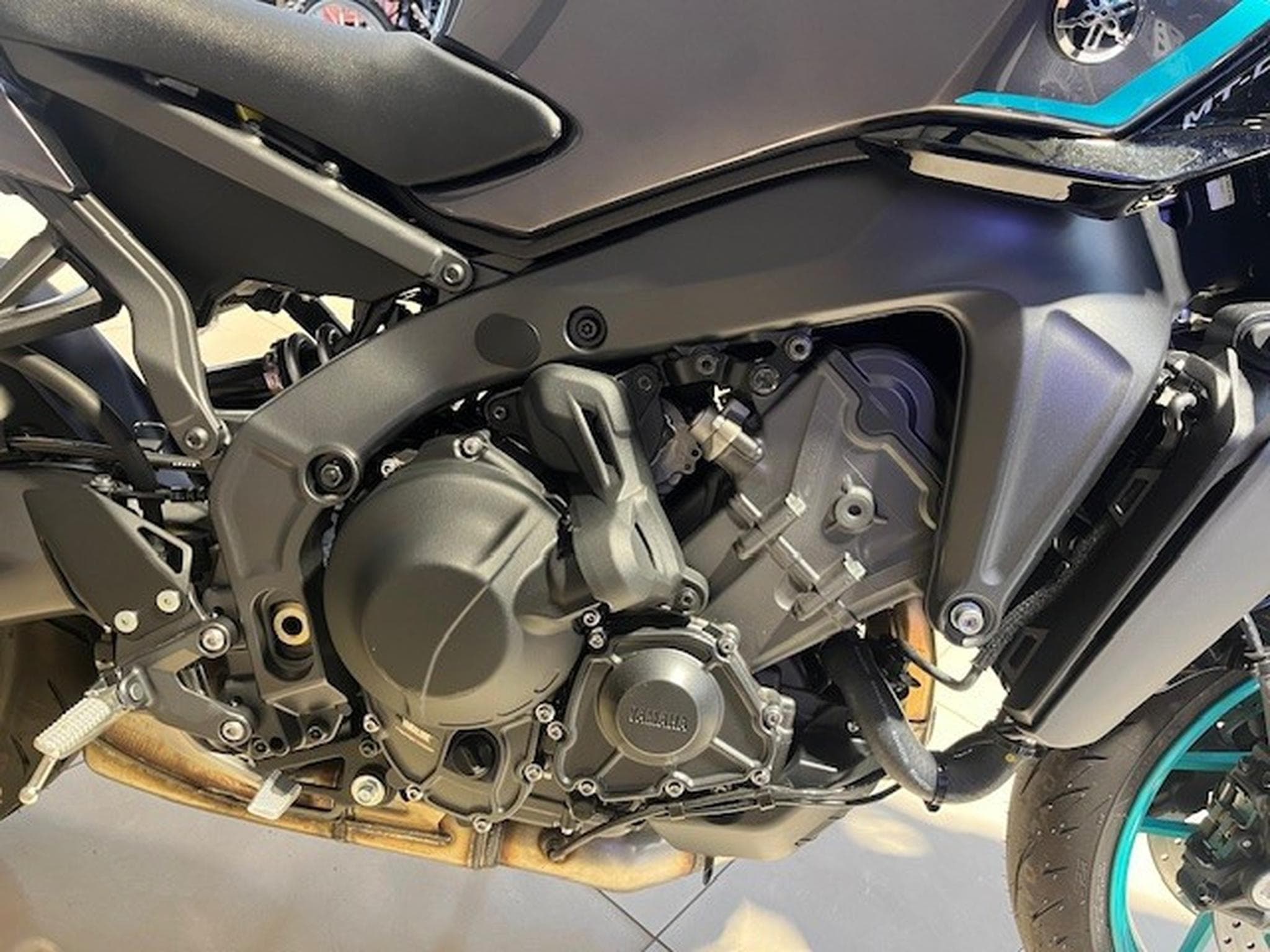 Yamaha MT09 Y-AMT (2026) - Photo 15