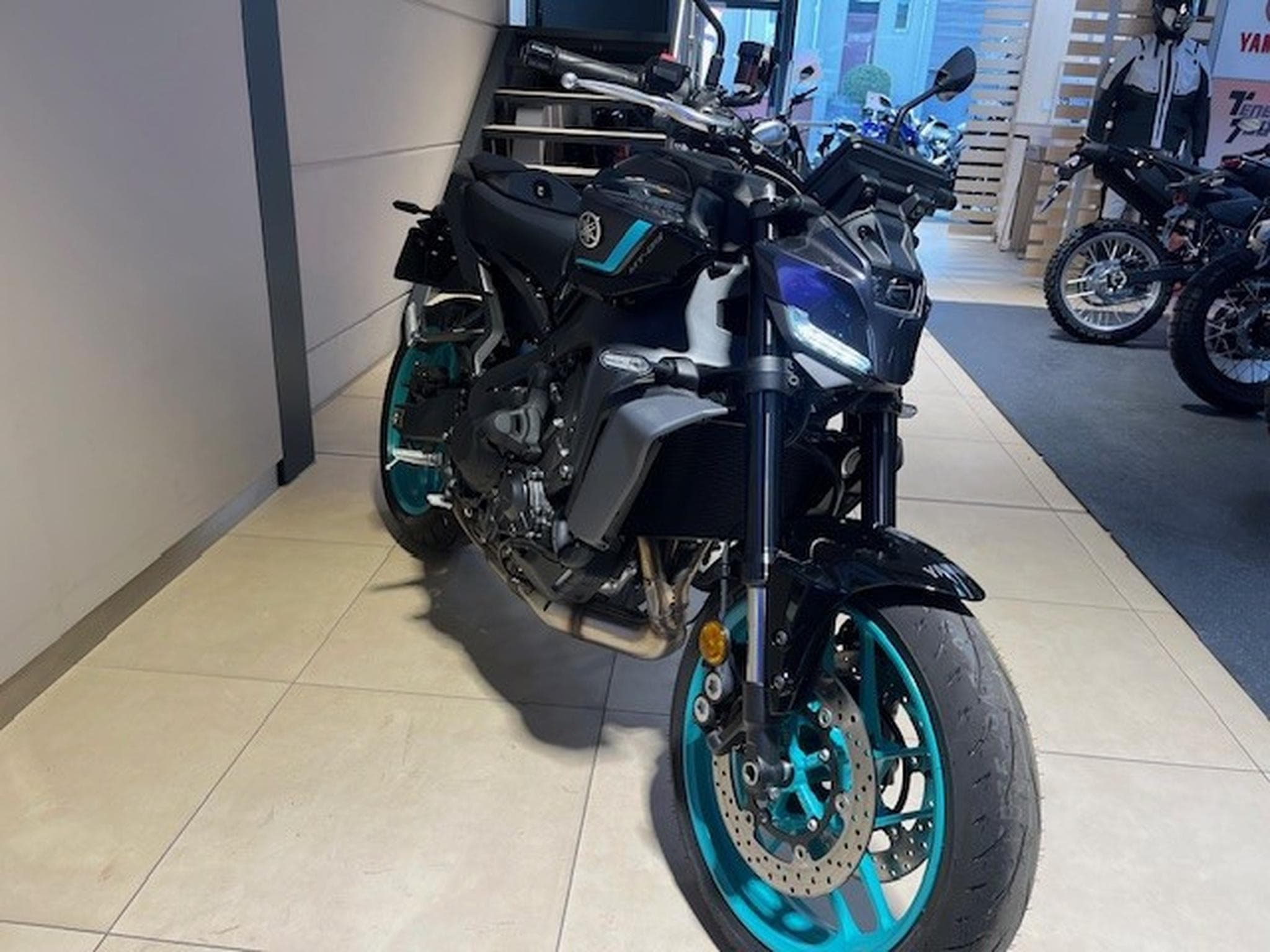 Yamaha MT09 Y-AMT (2026) - Photo 7