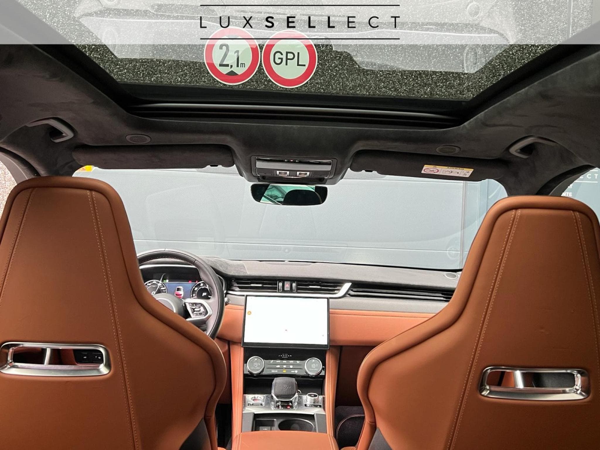 Jaguar F-Pace SVR 5.0L V8 FULL OPTIONS (2021) - Photo 9