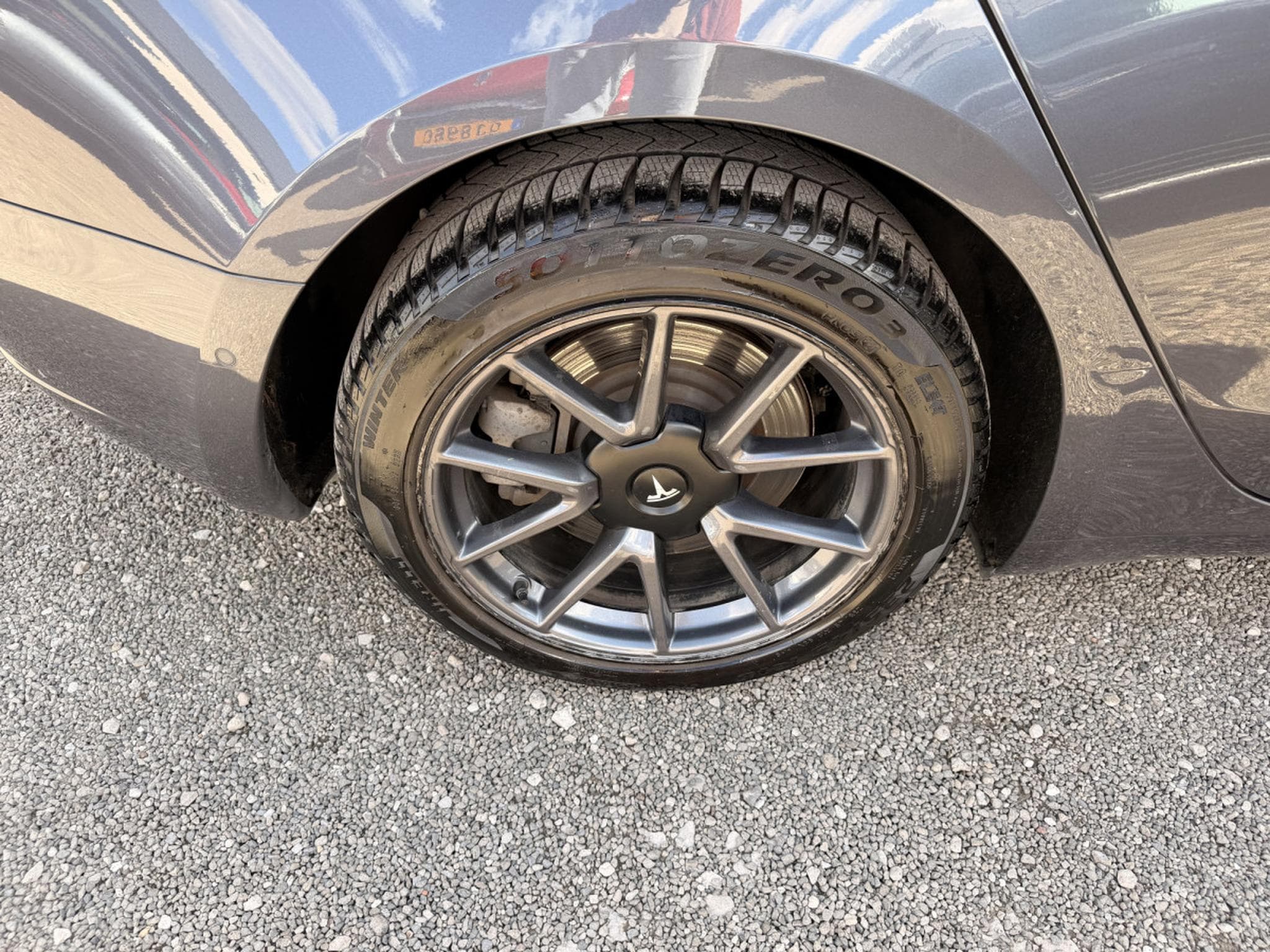 Tesla Model 3 Dual Motor Long Range (2022) - Photo 11