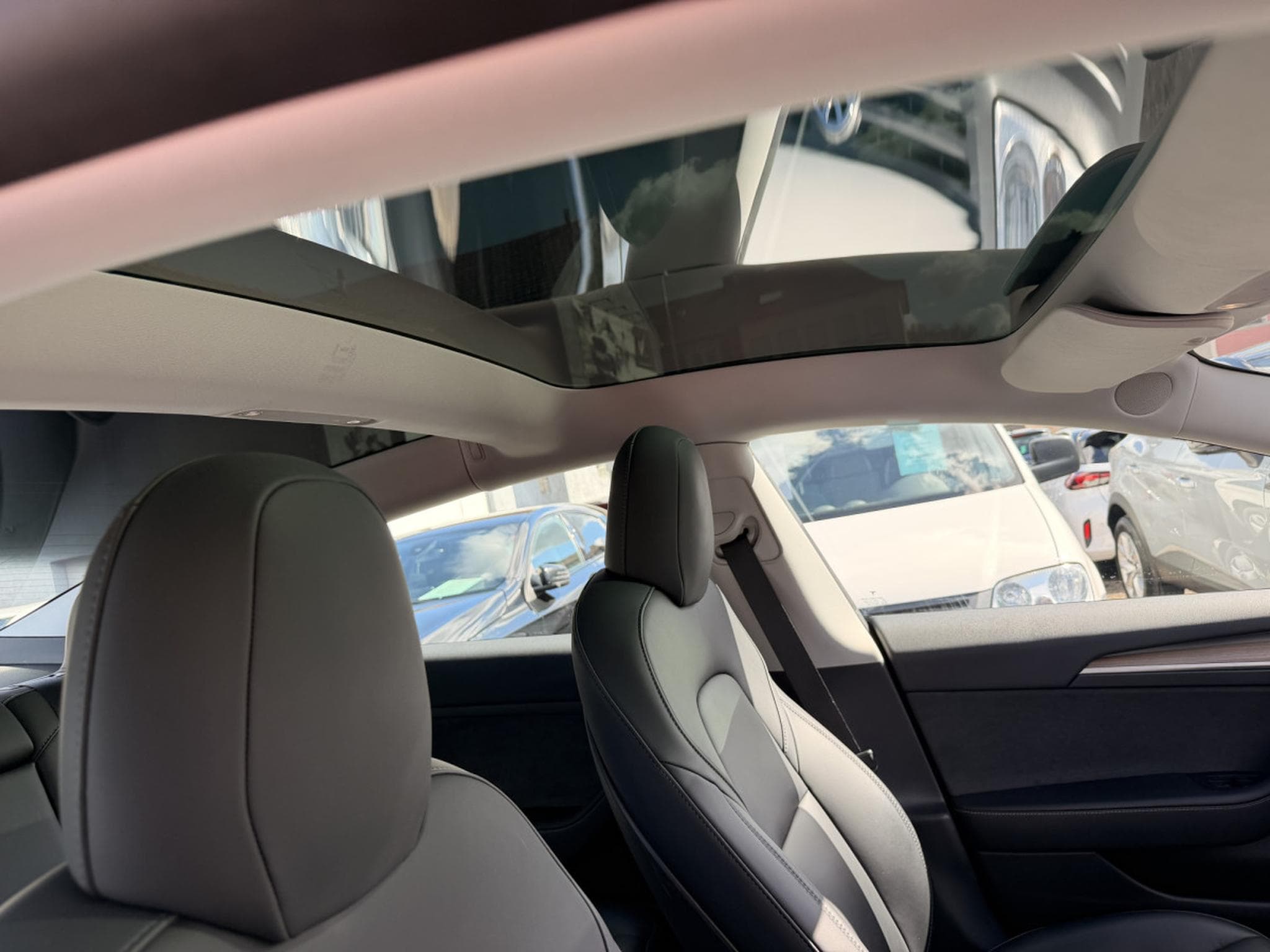 Tesla Model 3 Dual Motor Long Range (2022) - Photo 15