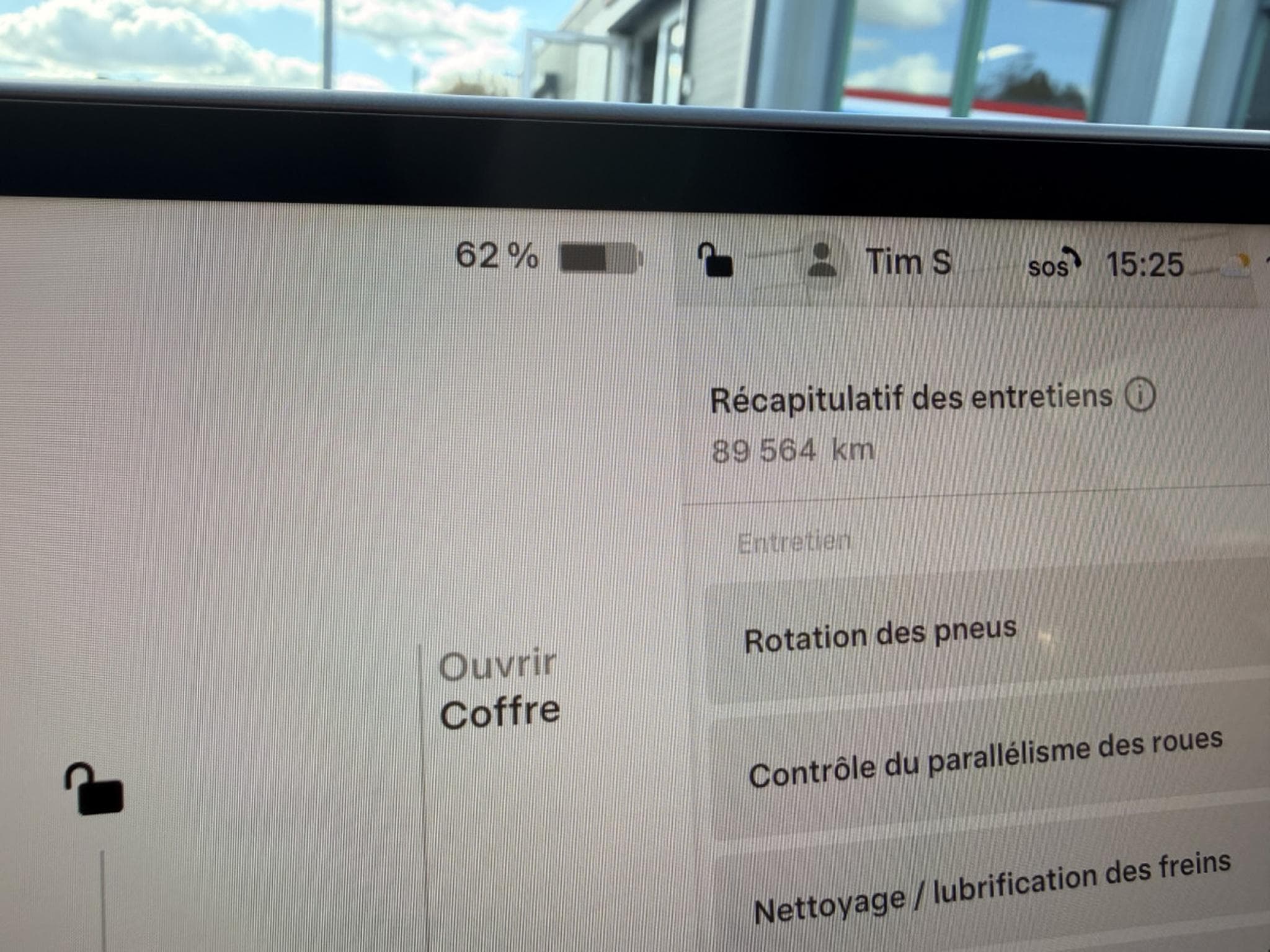 Tesla Model 3 Dual Motor Long Range (2022) - Photo 19