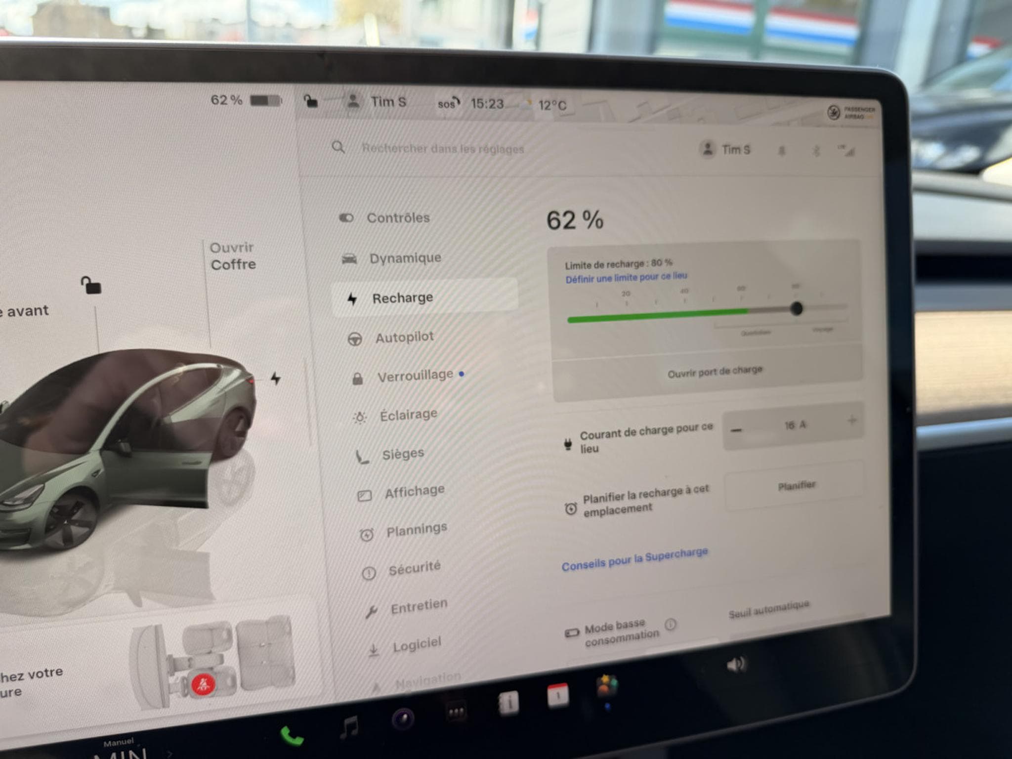 Tesla Model 3 Dual Motor Long Range (2022) - Photo 21