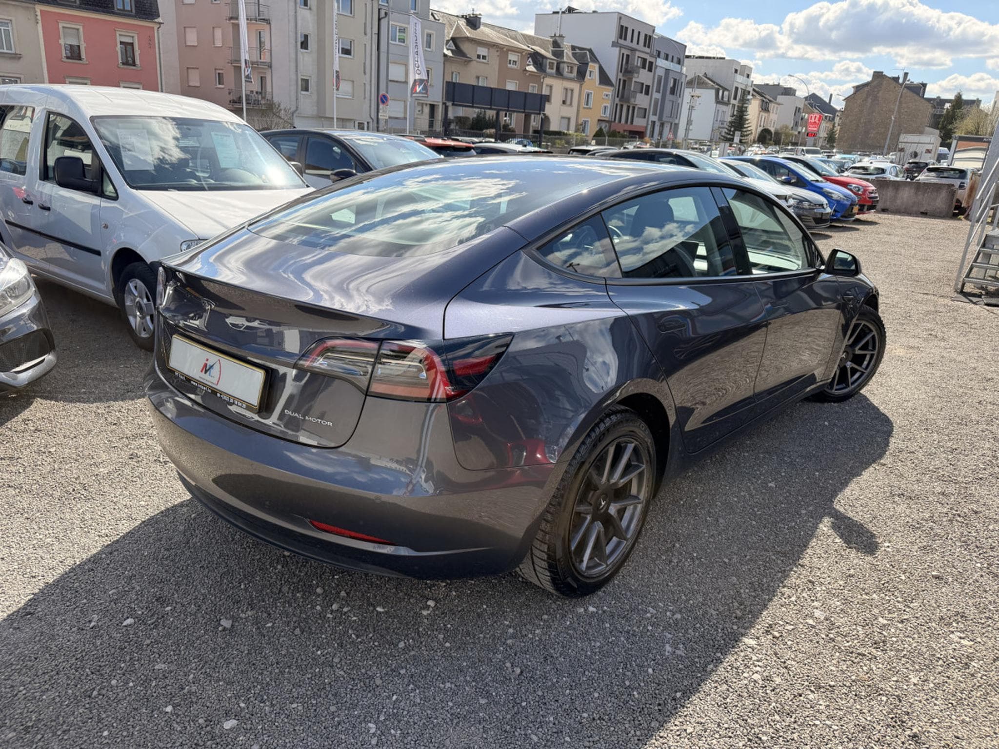 Tesla Model 3 Dual Motor Long Range (2022) - Photo 5