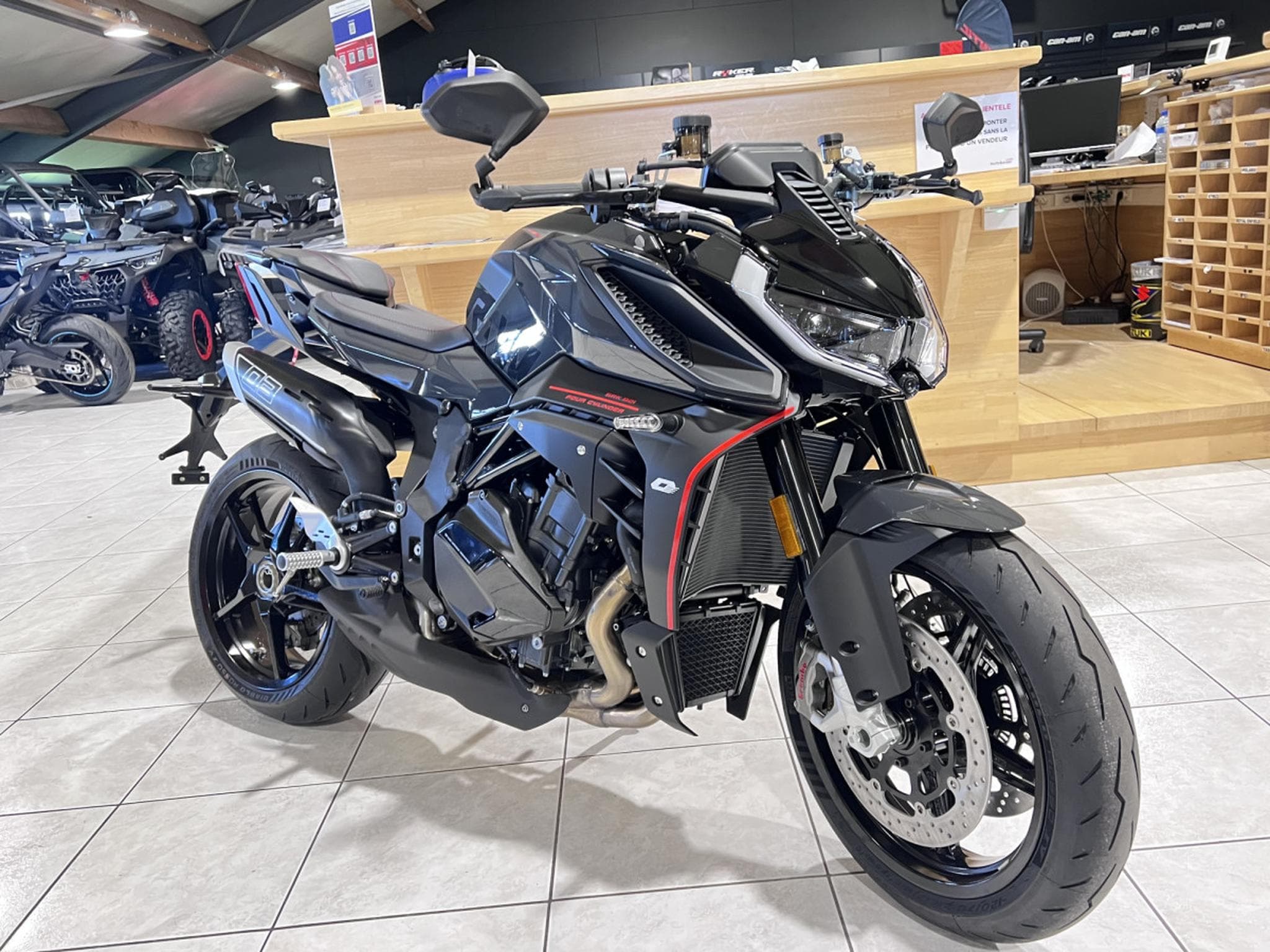 QJmotor SRK 921 (2026) - Foto 7