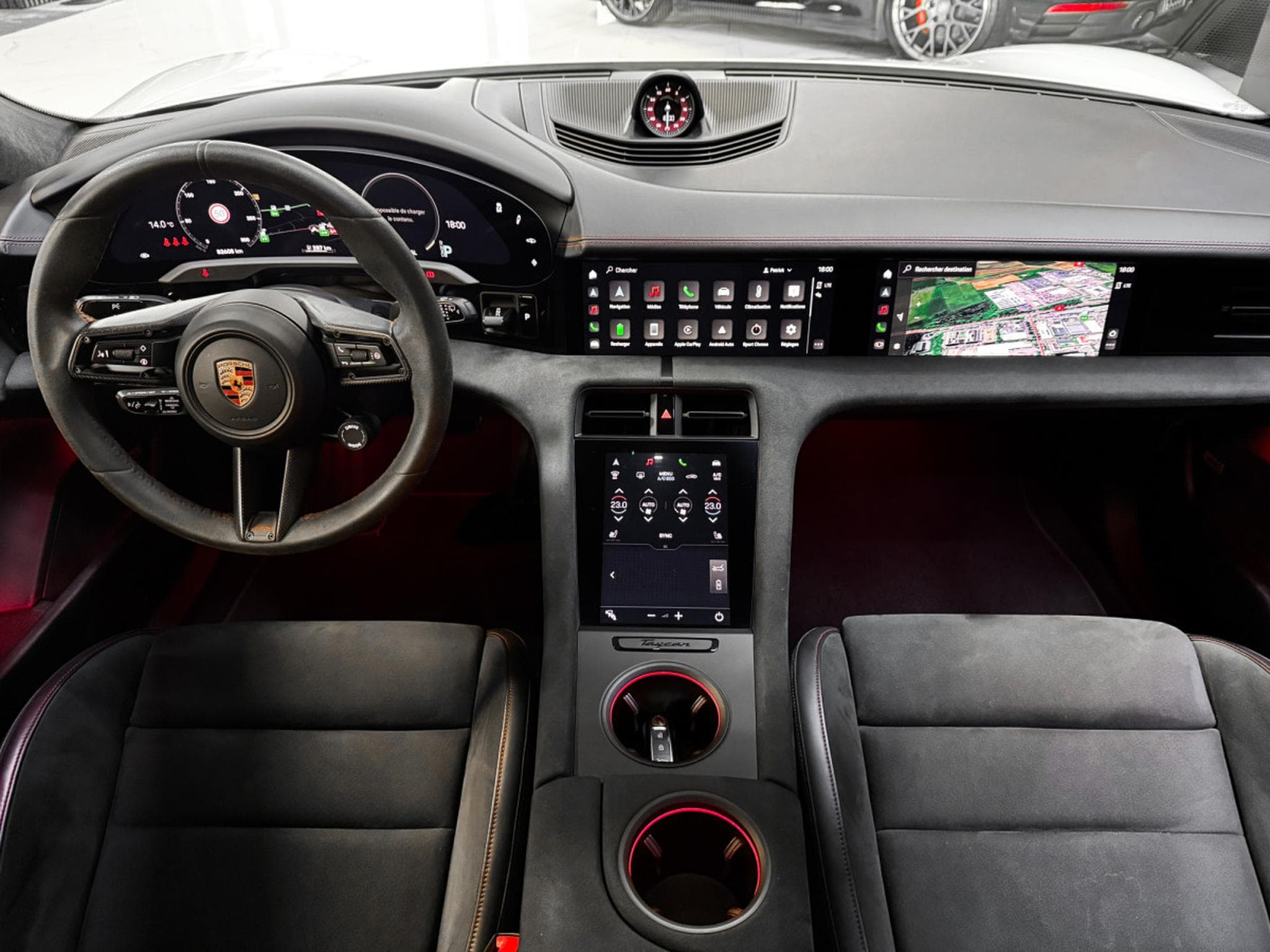 Porsche Taycan GTS Sport Turismo / PANO / PDLS + / LIFT / 360° (2022) - Photo 11