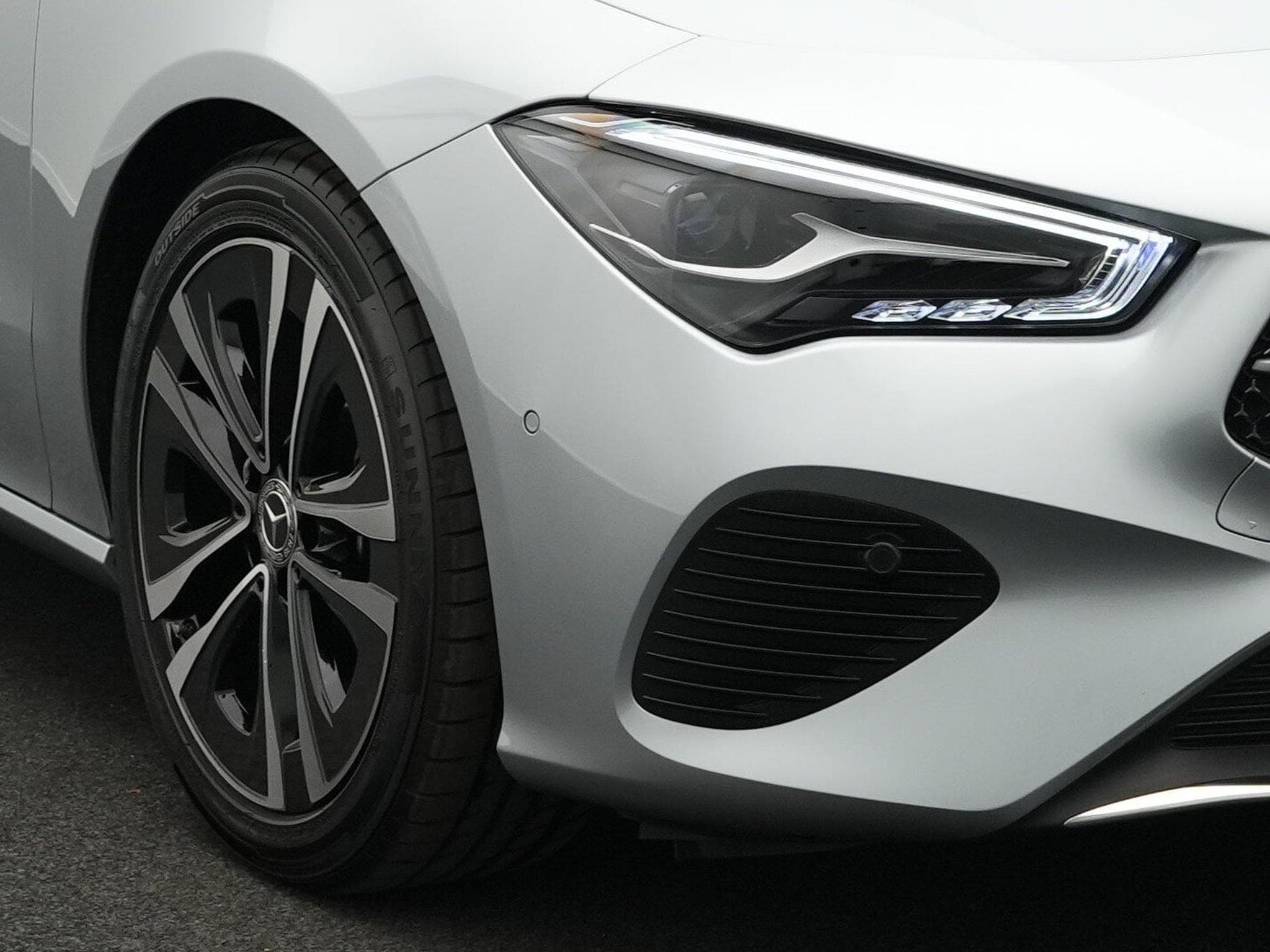 Mercedes CLA 180 d Cpe Progressive LED+Kamera+Apple+MBUX (2025) - Photo 7