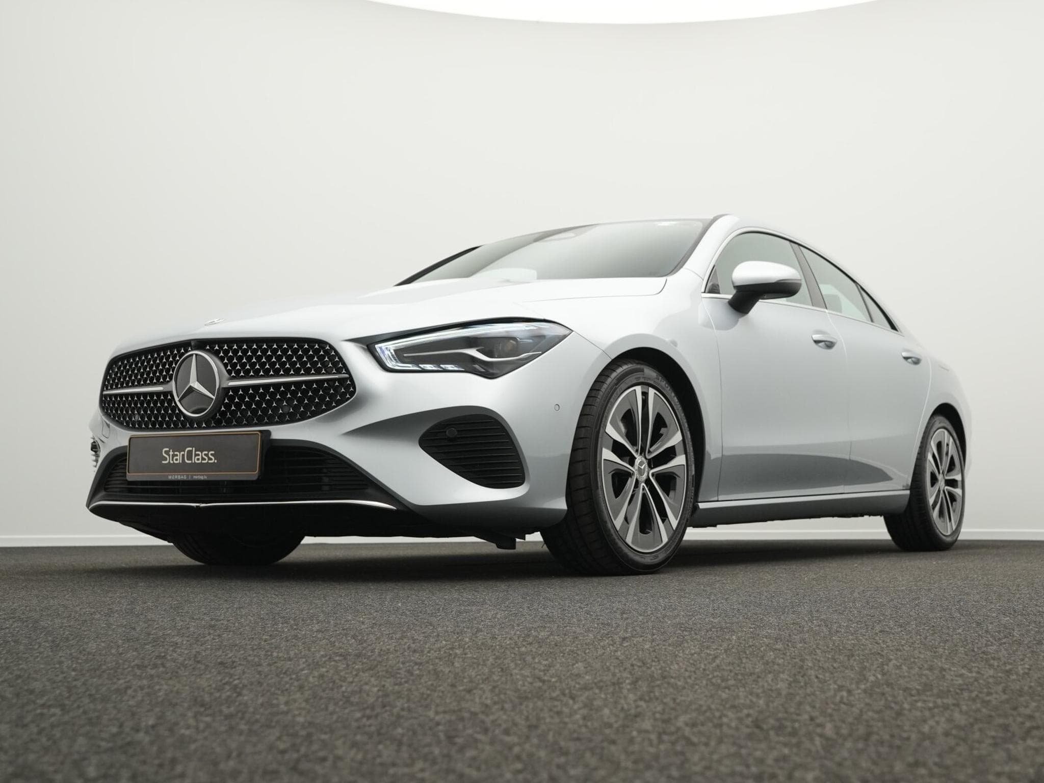 Mercedes CLA 180 d Cpe Progressive LED+Kamera+Apple+MBUX (2025) - Photo 8