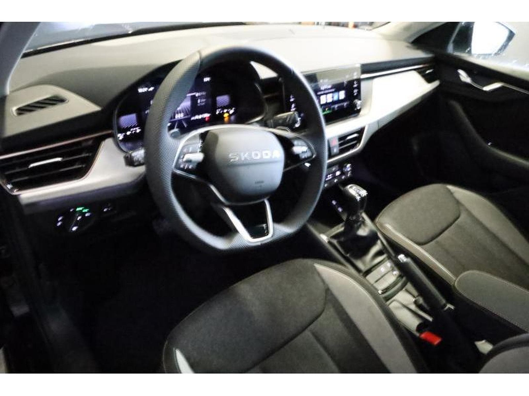 Skoda Kamiq Selection (2025) - Foto 19