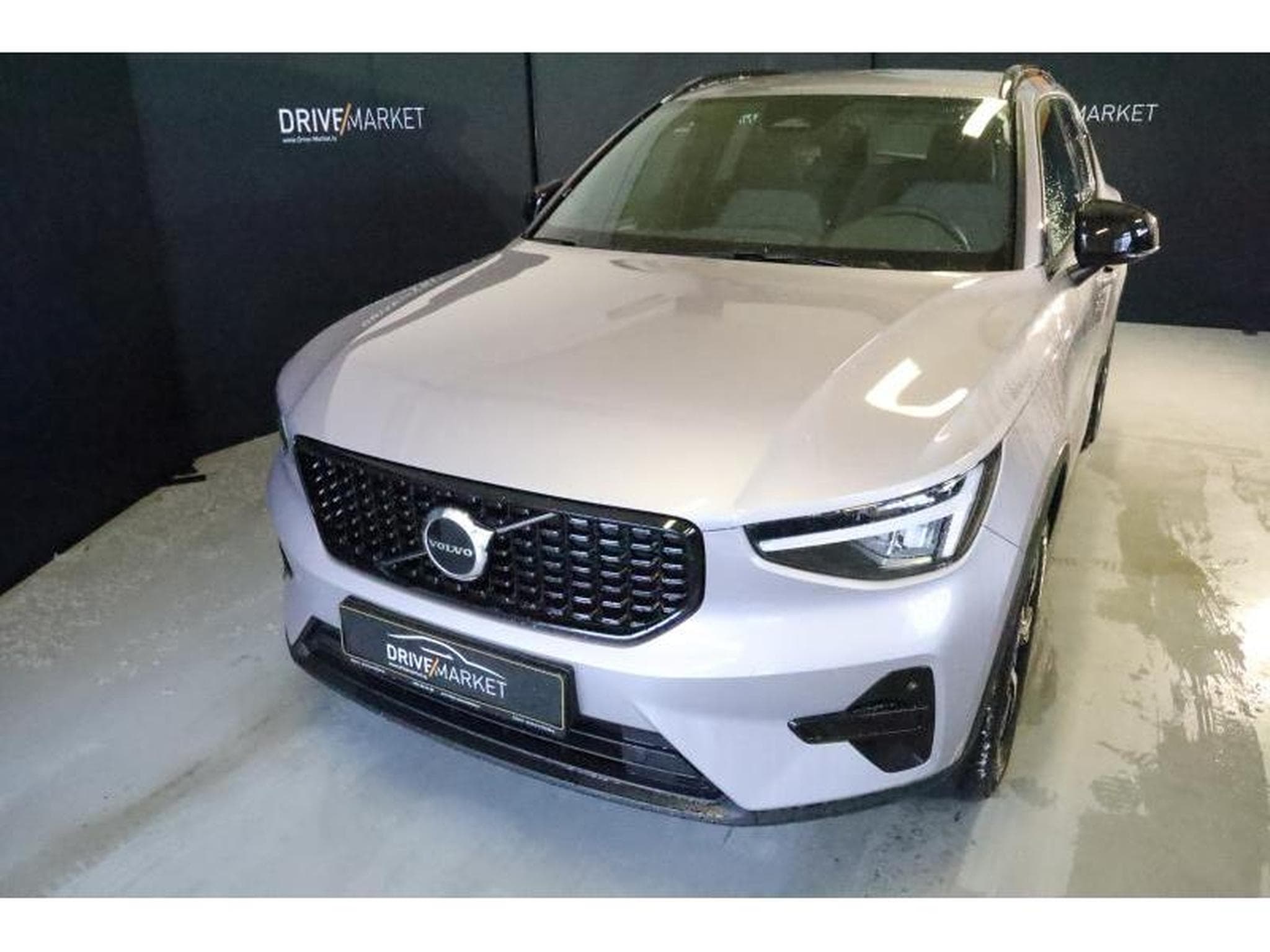 Volvo XC40 Dark (2025) - Foto 18
