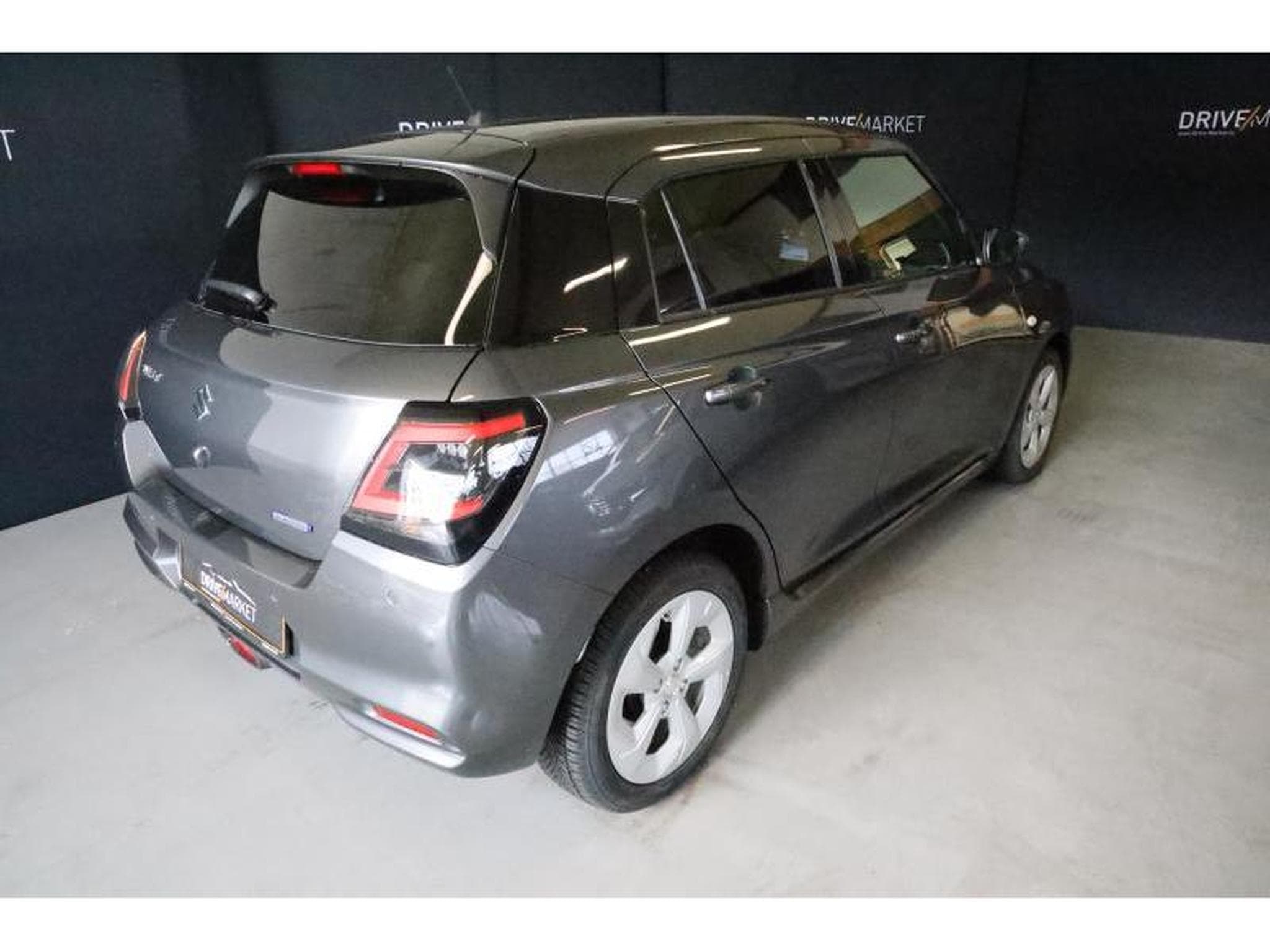 Suzuki Swift GL+ (2025) - Foto 14