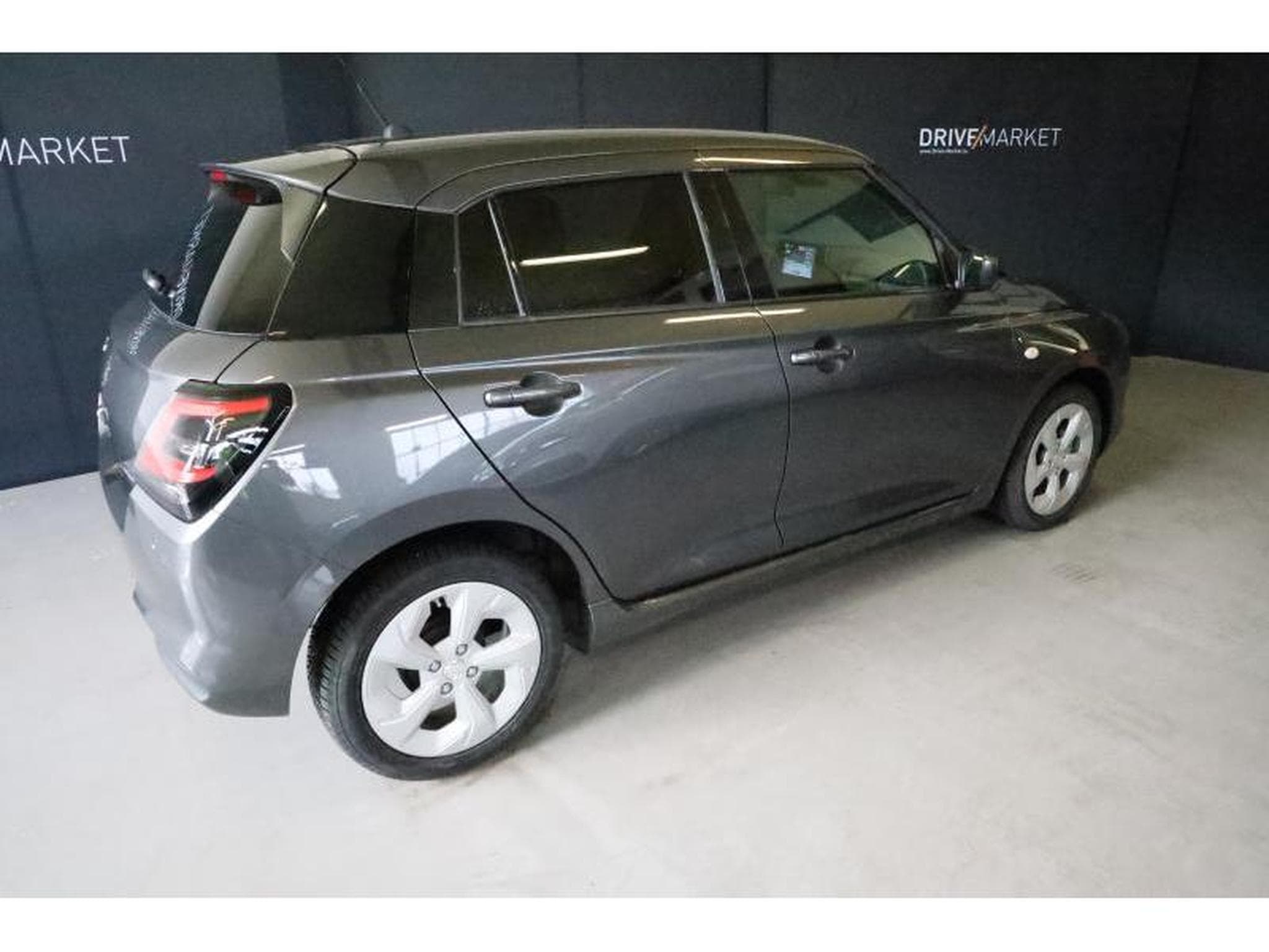 Suzuki Swift GL+ (2025) - Foto 15