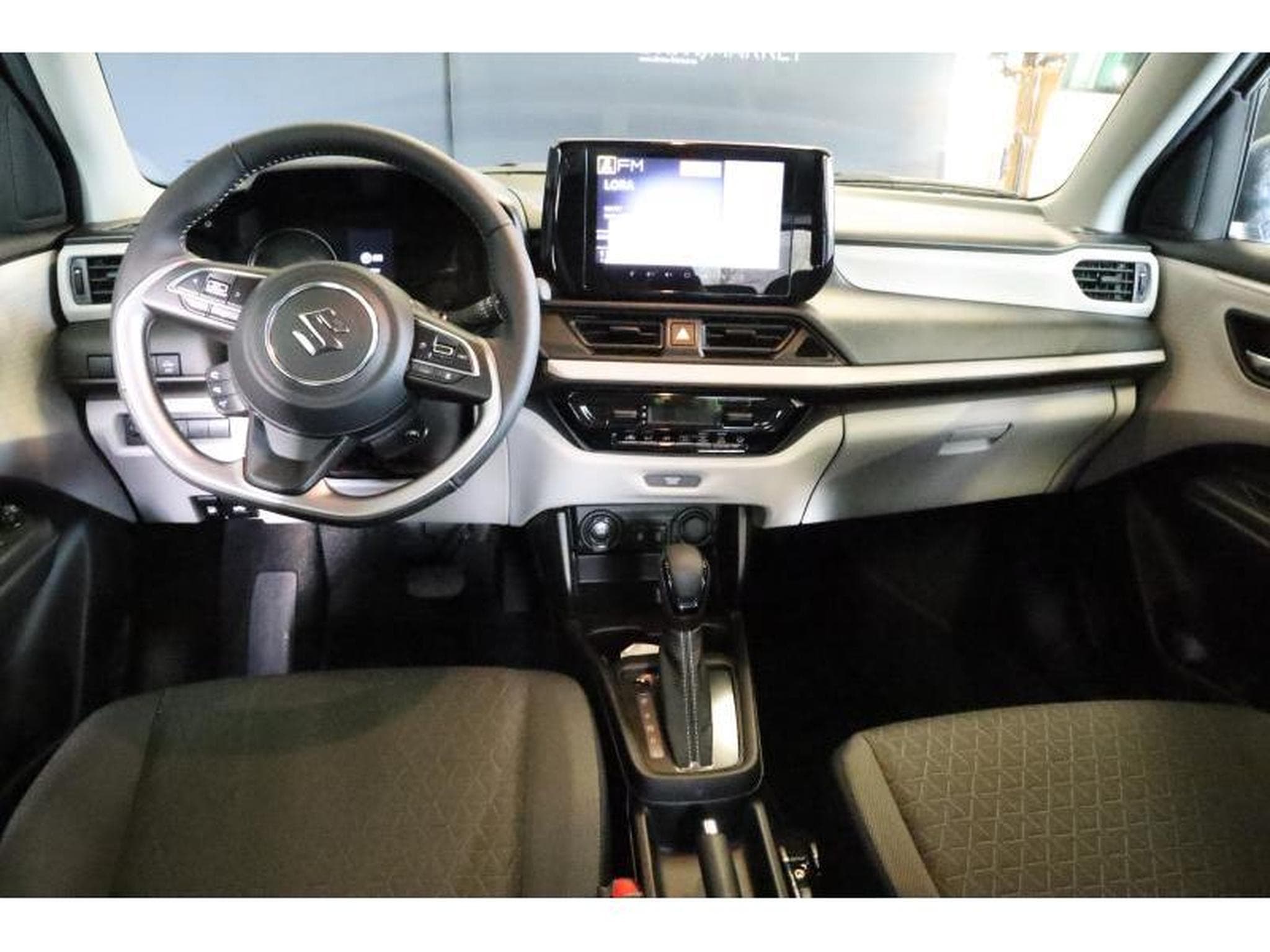 Suzuki Swift GL+ (2025) - Foto 2