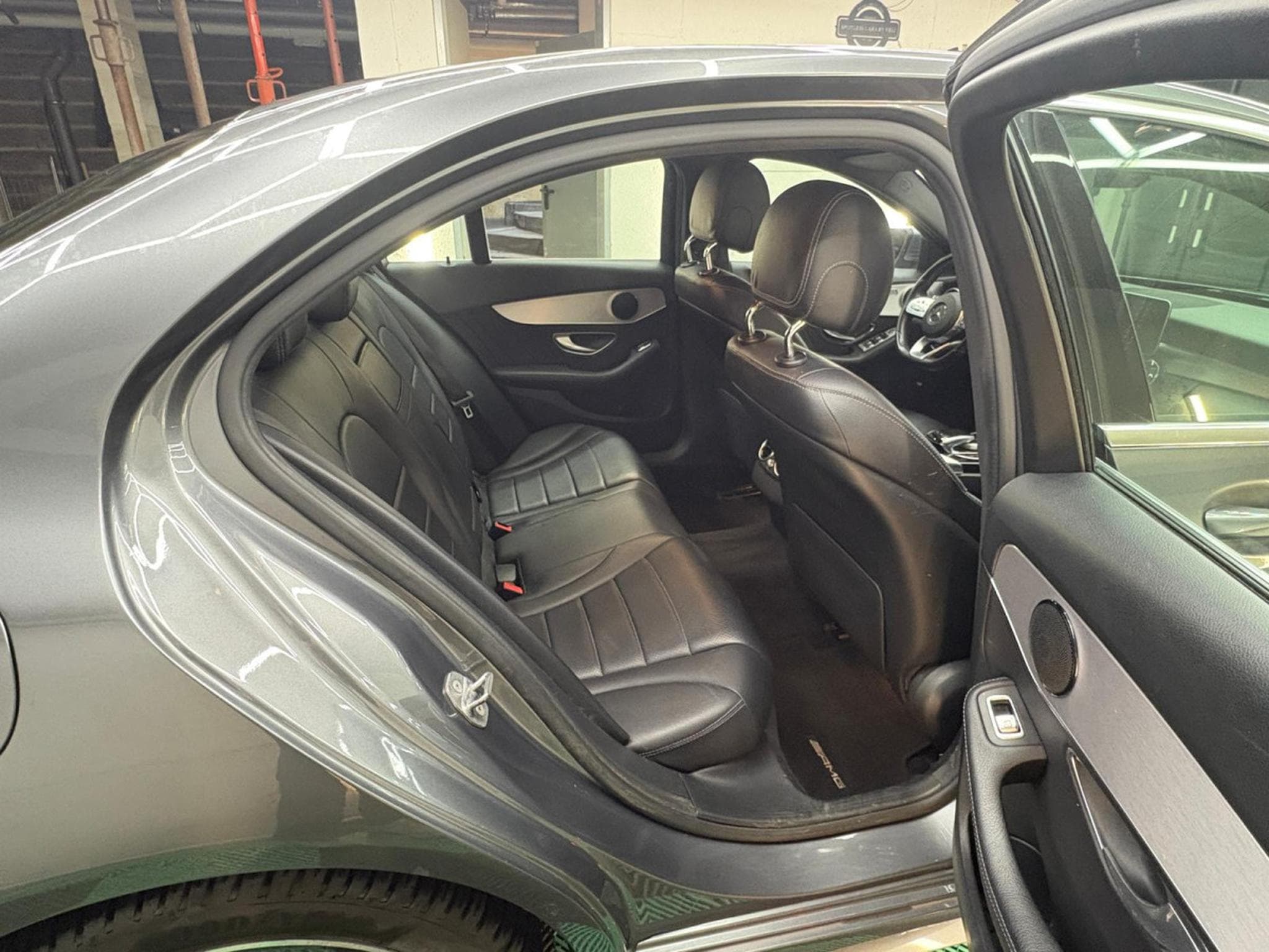 Mercedes C 220 AMG Line Interieur Exterieur Kamera Leder (2019) - Photo 10