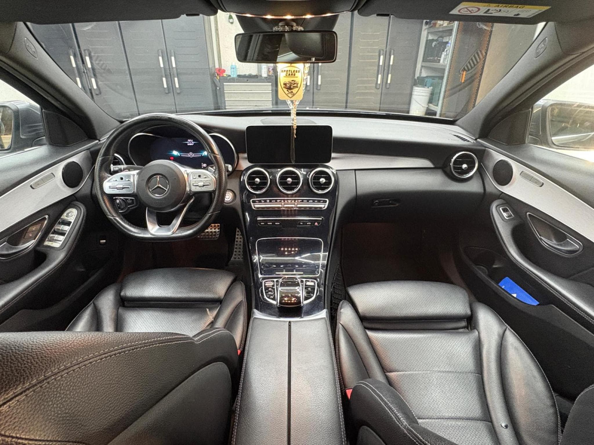 Mercedes C 220 AMG Line Interieur Exterieur Kamera Leder (2019) - Photo 11