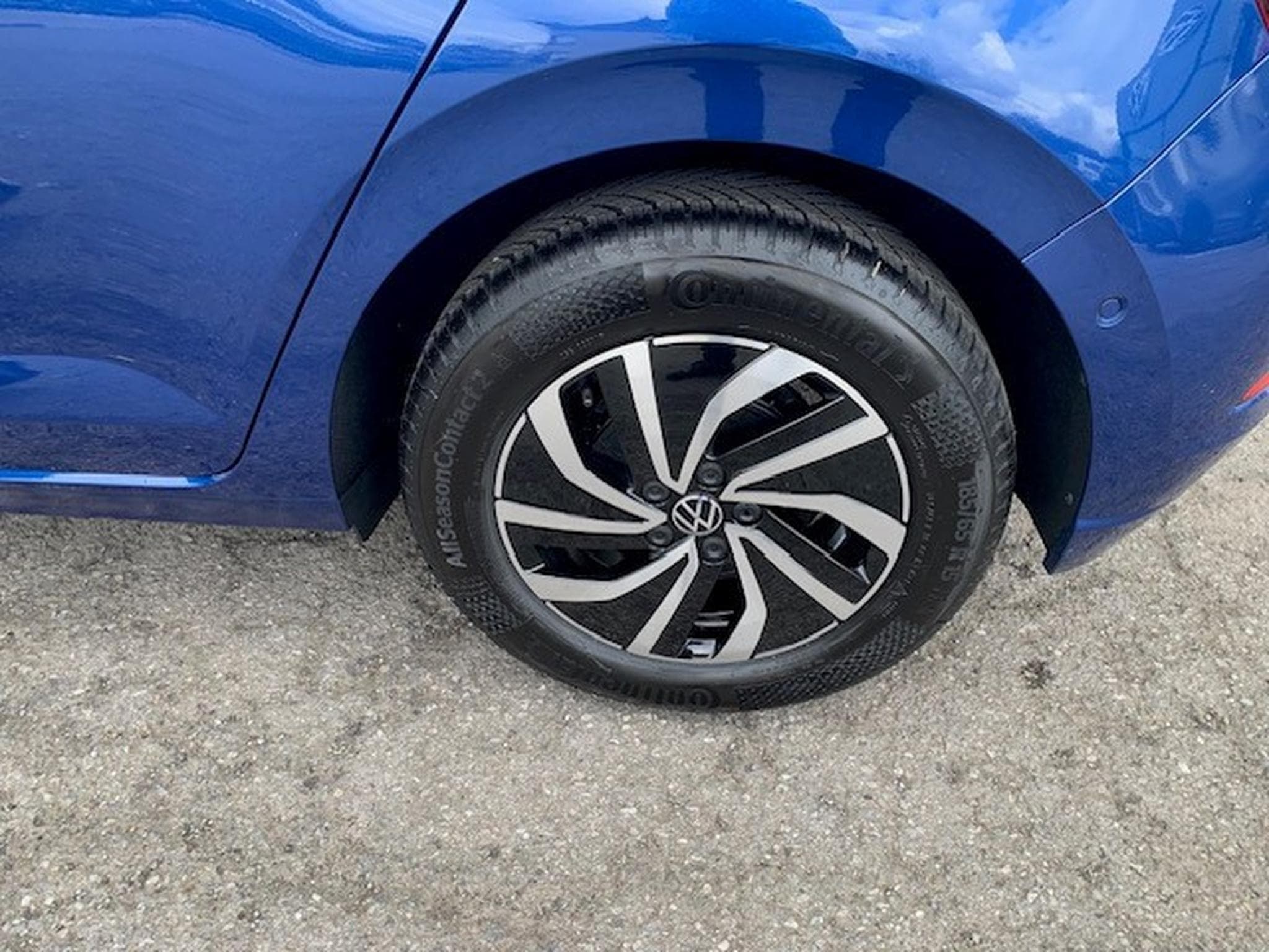 VW Polo LIFE 1.0TSI 95CV 5VIT. (2026) - Photo 4