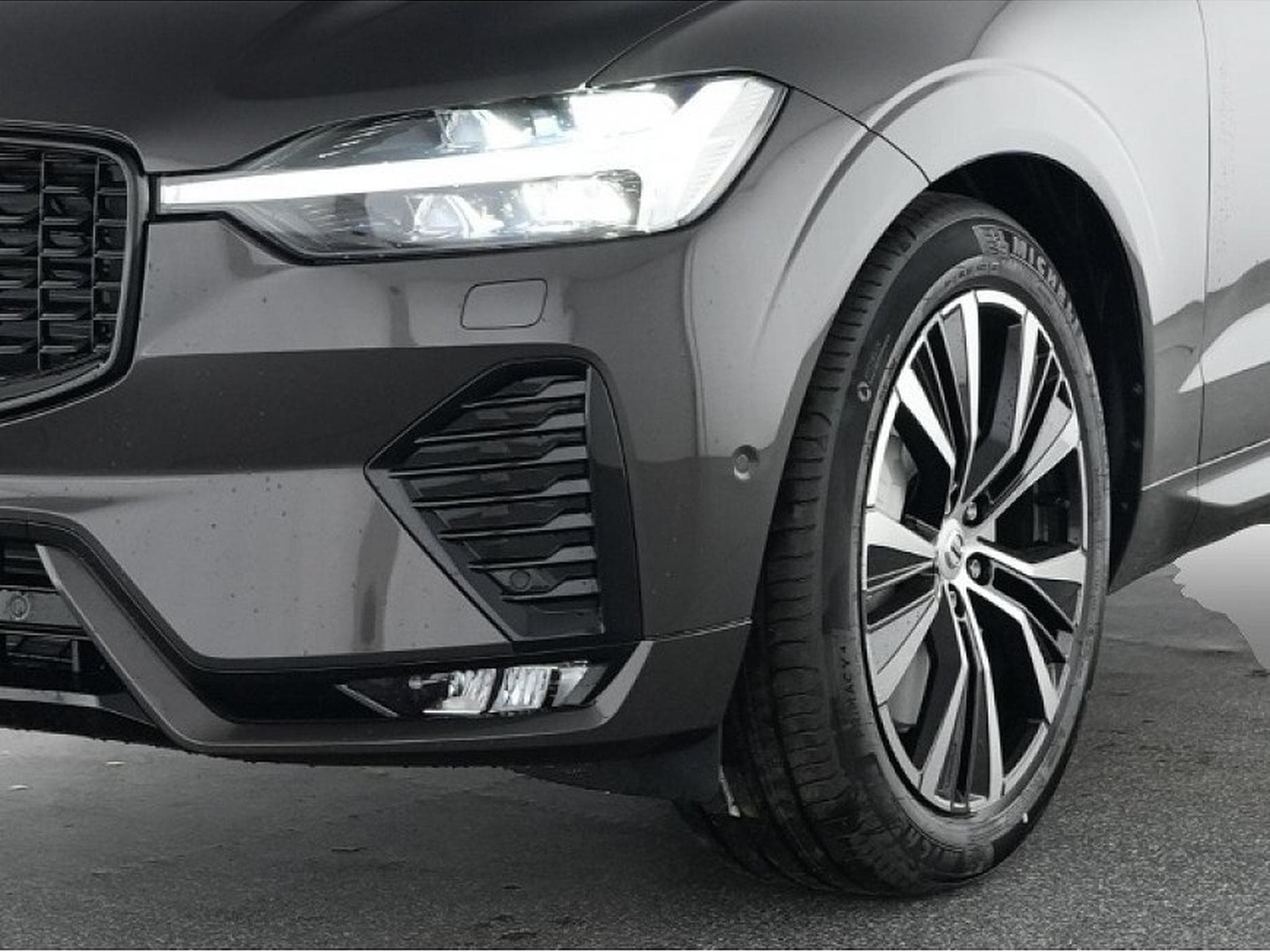 Volvo XC60 (2025) - Photo 4