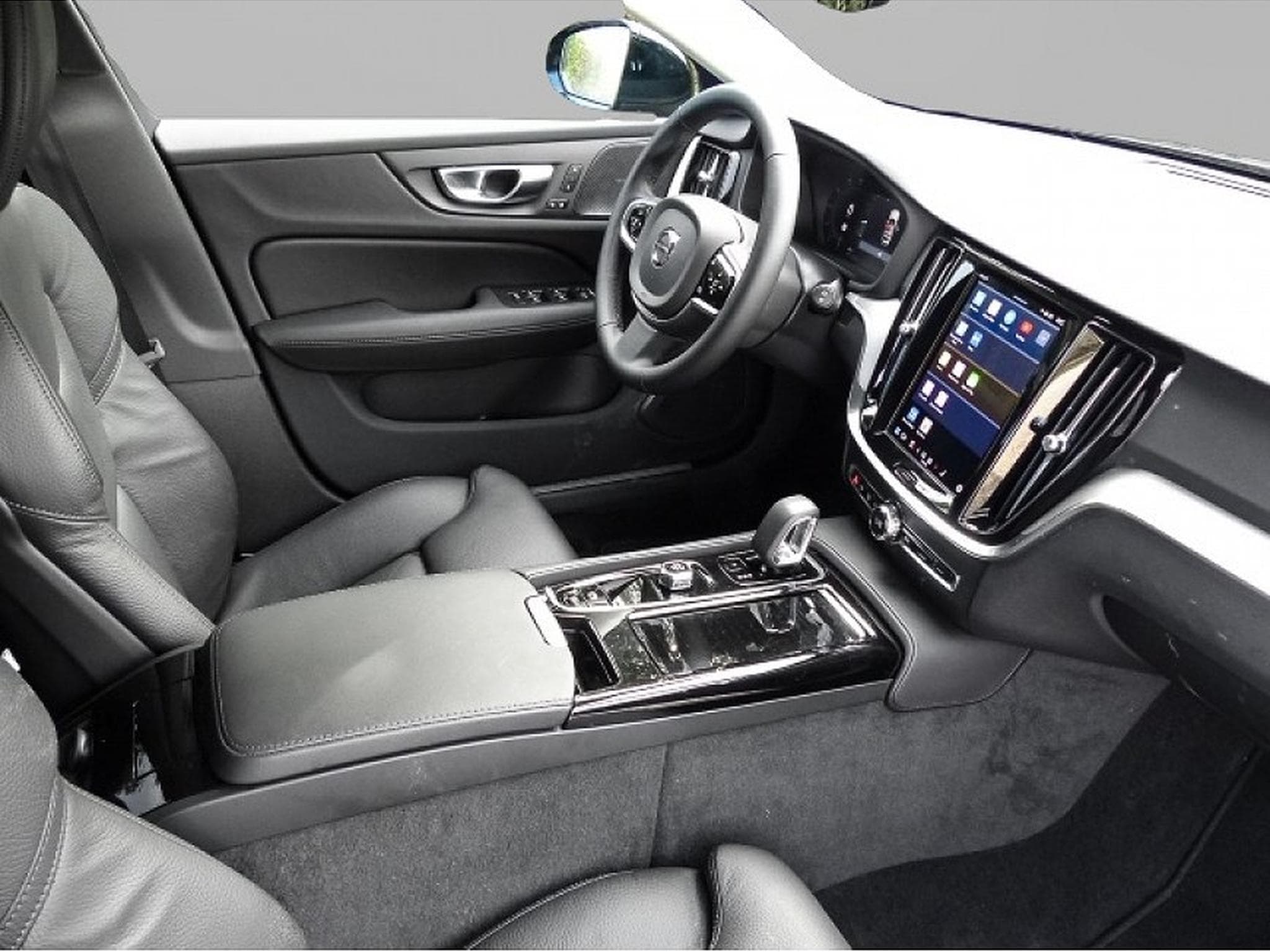 Volvo V60 (2024) - Photo 3