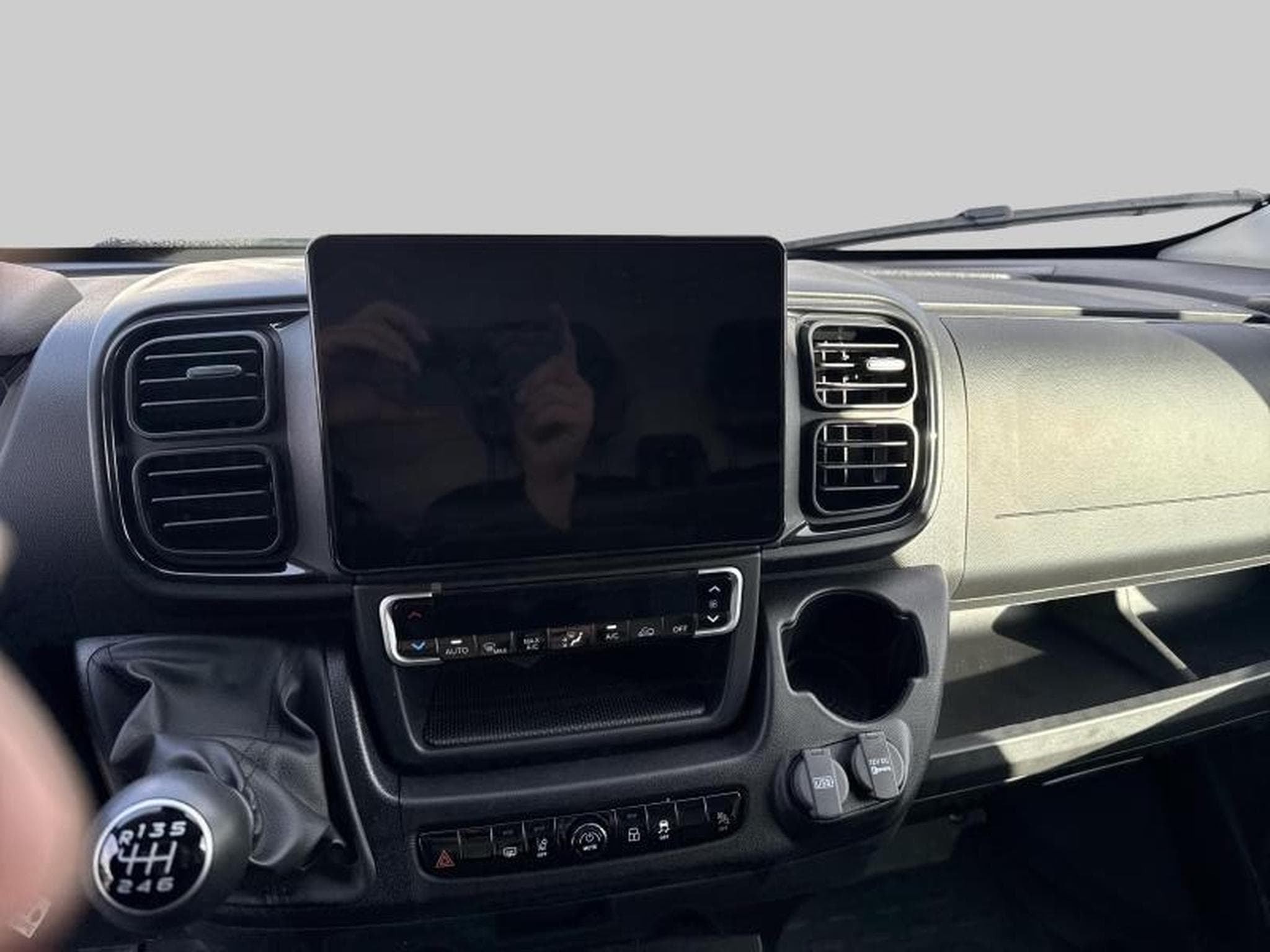 Peugeot Boxer tôlé 335 L2H2 (2025) - Photo 16