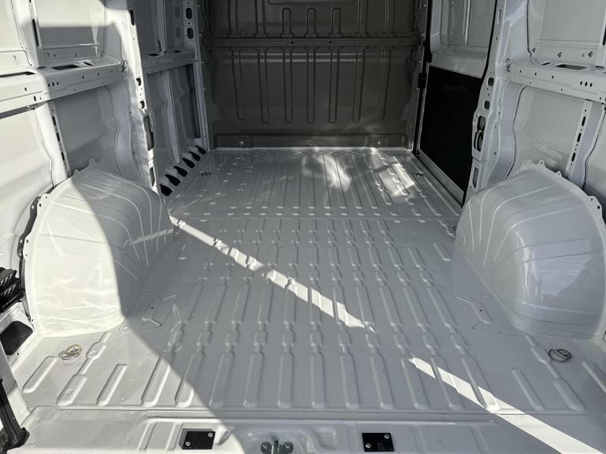 Peugeot Boxer tôlé 335 L2H2 (2025) - Photo 20