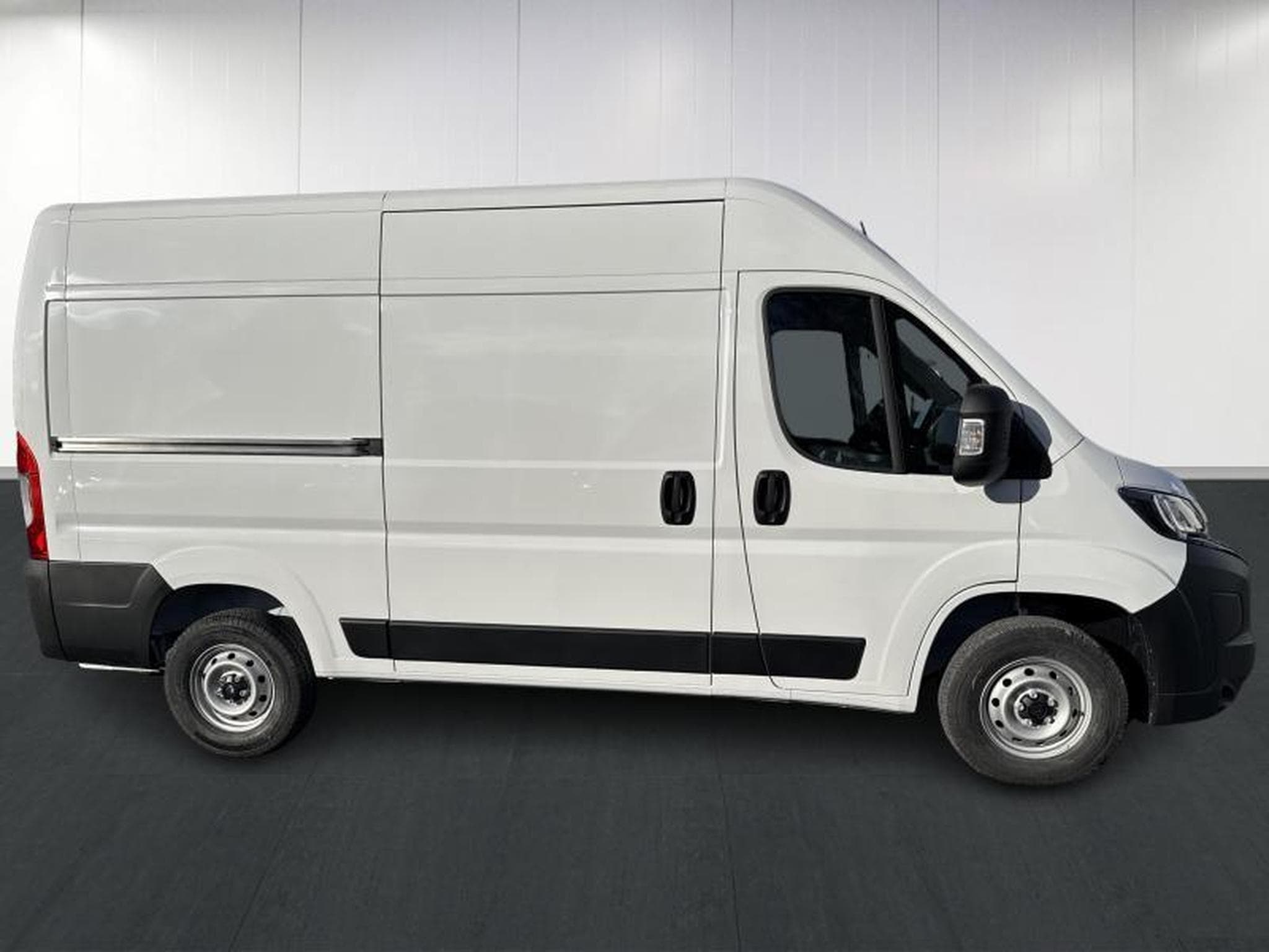 Peugeot Boxer tôlé 335 L2H2 (2025) - Photo 8