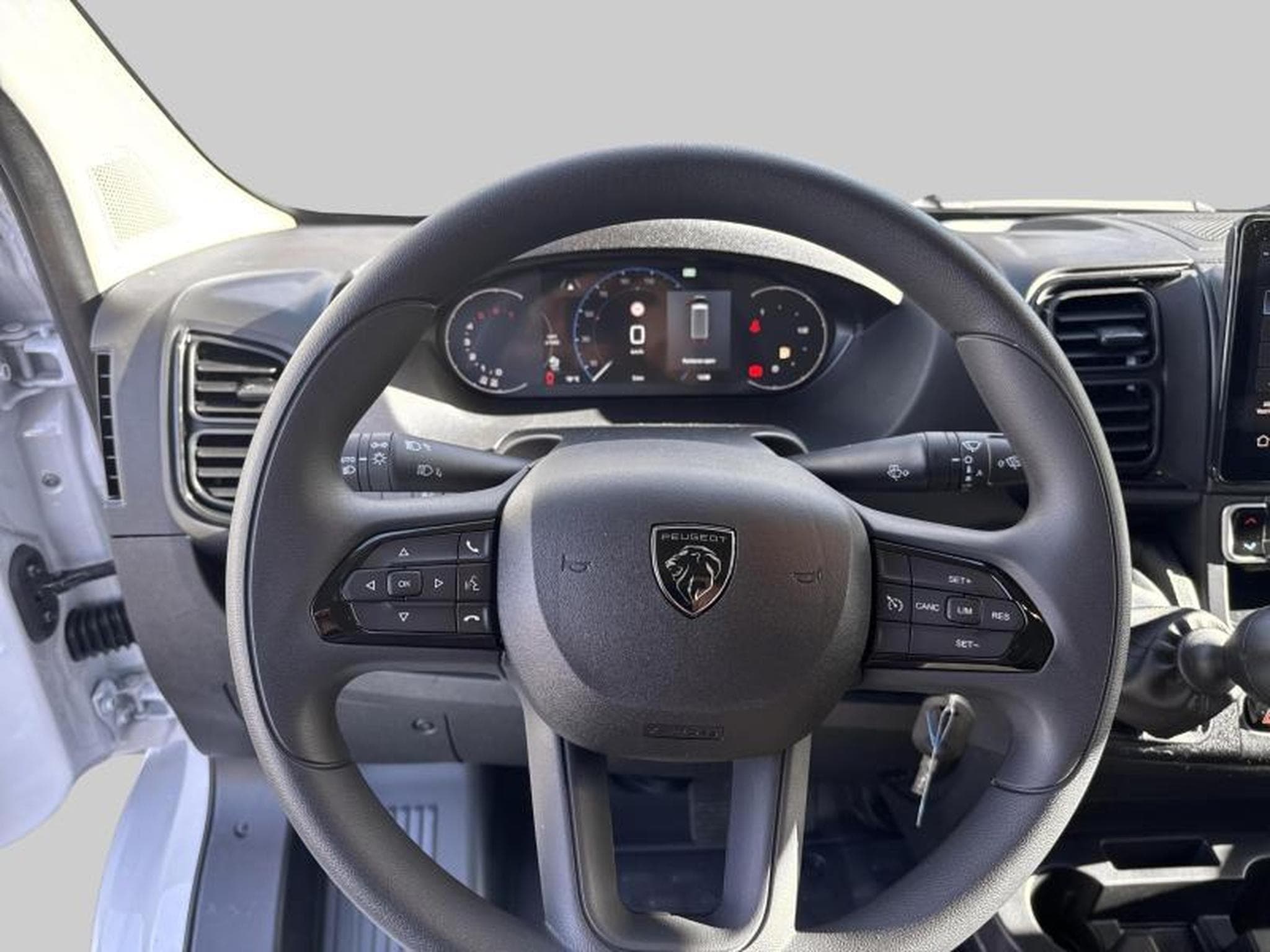 Peugeot Boxer Fourgon 335 L3H2 (2025) - Photo 10