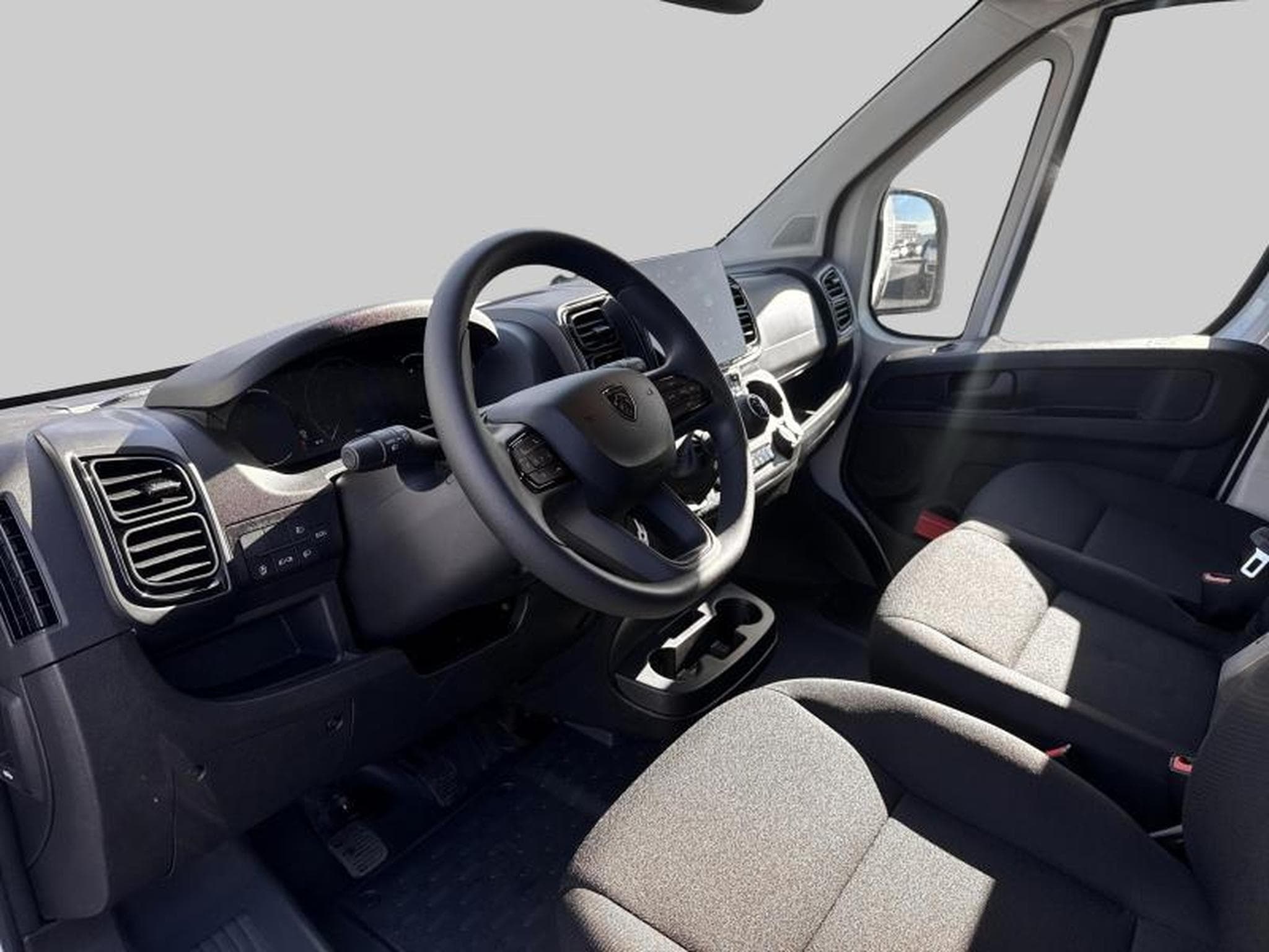Peugeot Boxer Fourgon 335 L3H2 (2025) - Photo 11