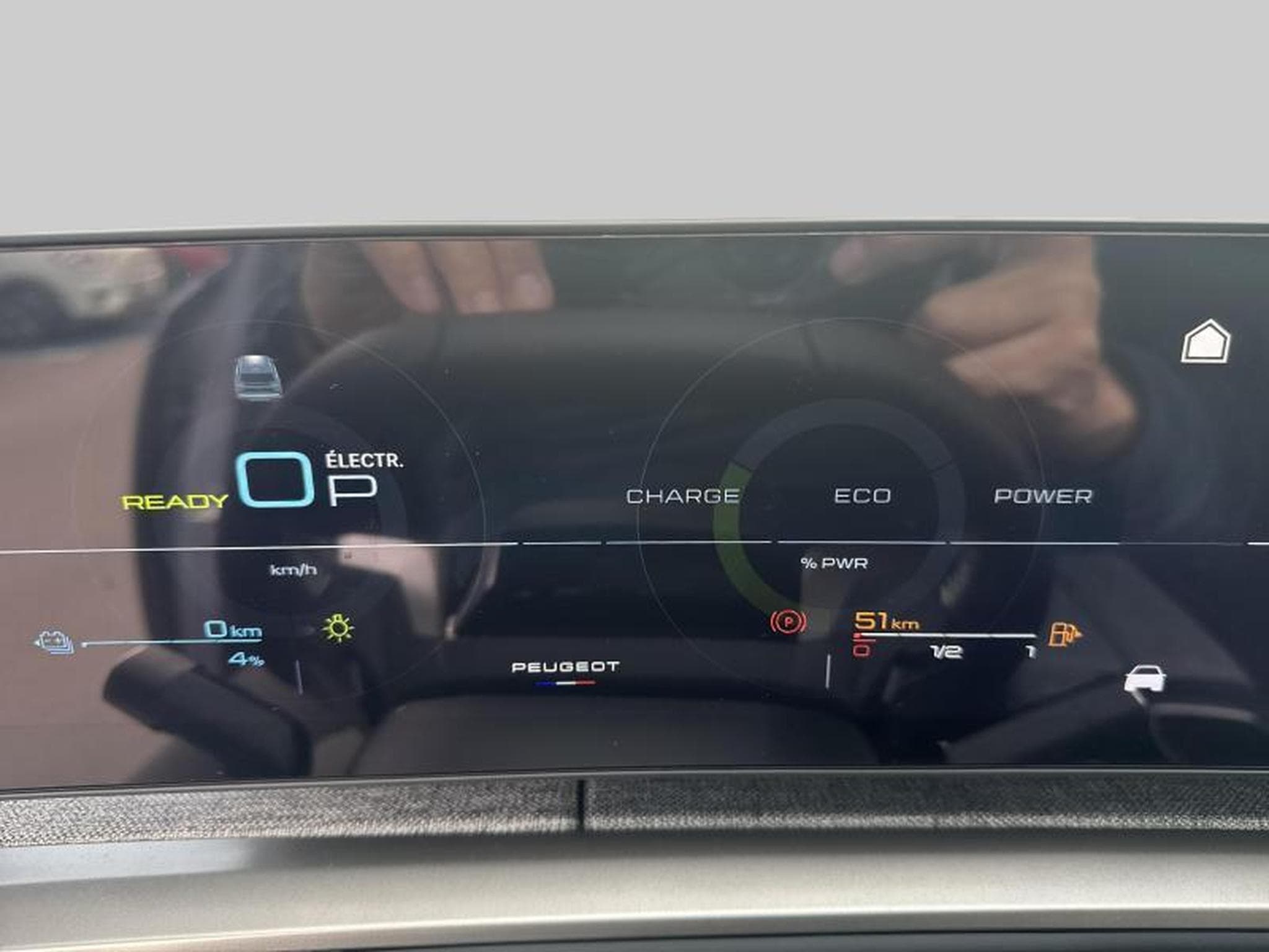 Peugeot 5008 III & e- GT (2025) - Photo 15