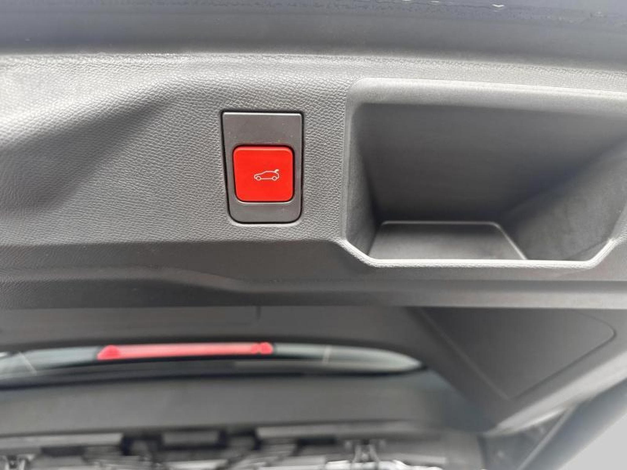 Peugeot 5008 III & e- GT (2025) - Photo 21