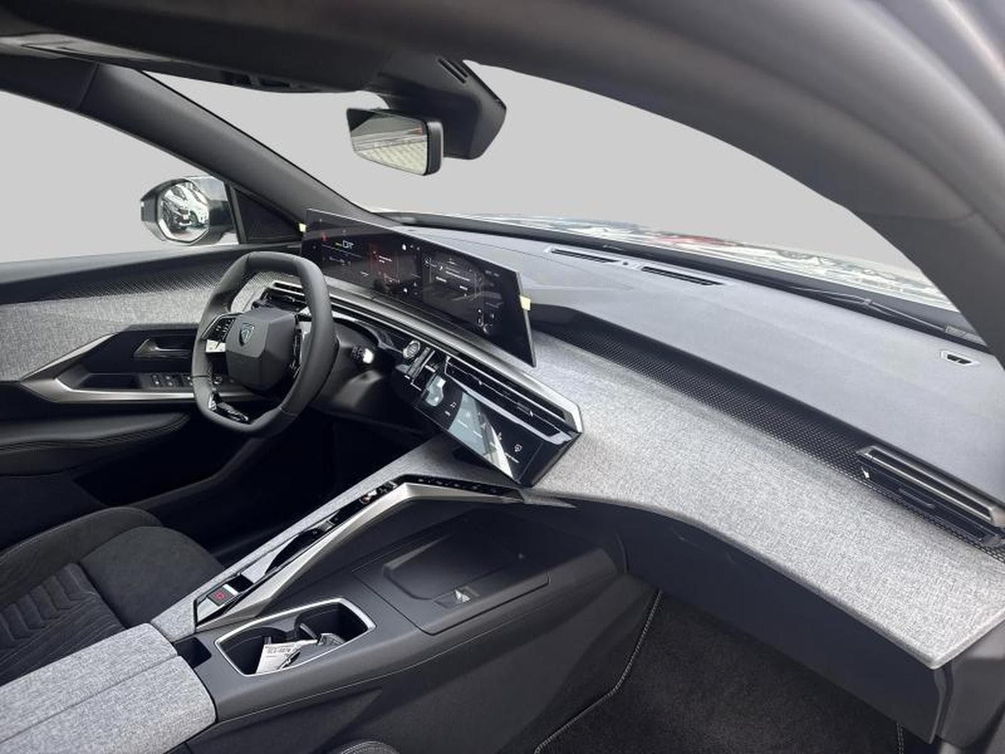 Peugeot 5008 III & e- GT (2025) - Photo 9