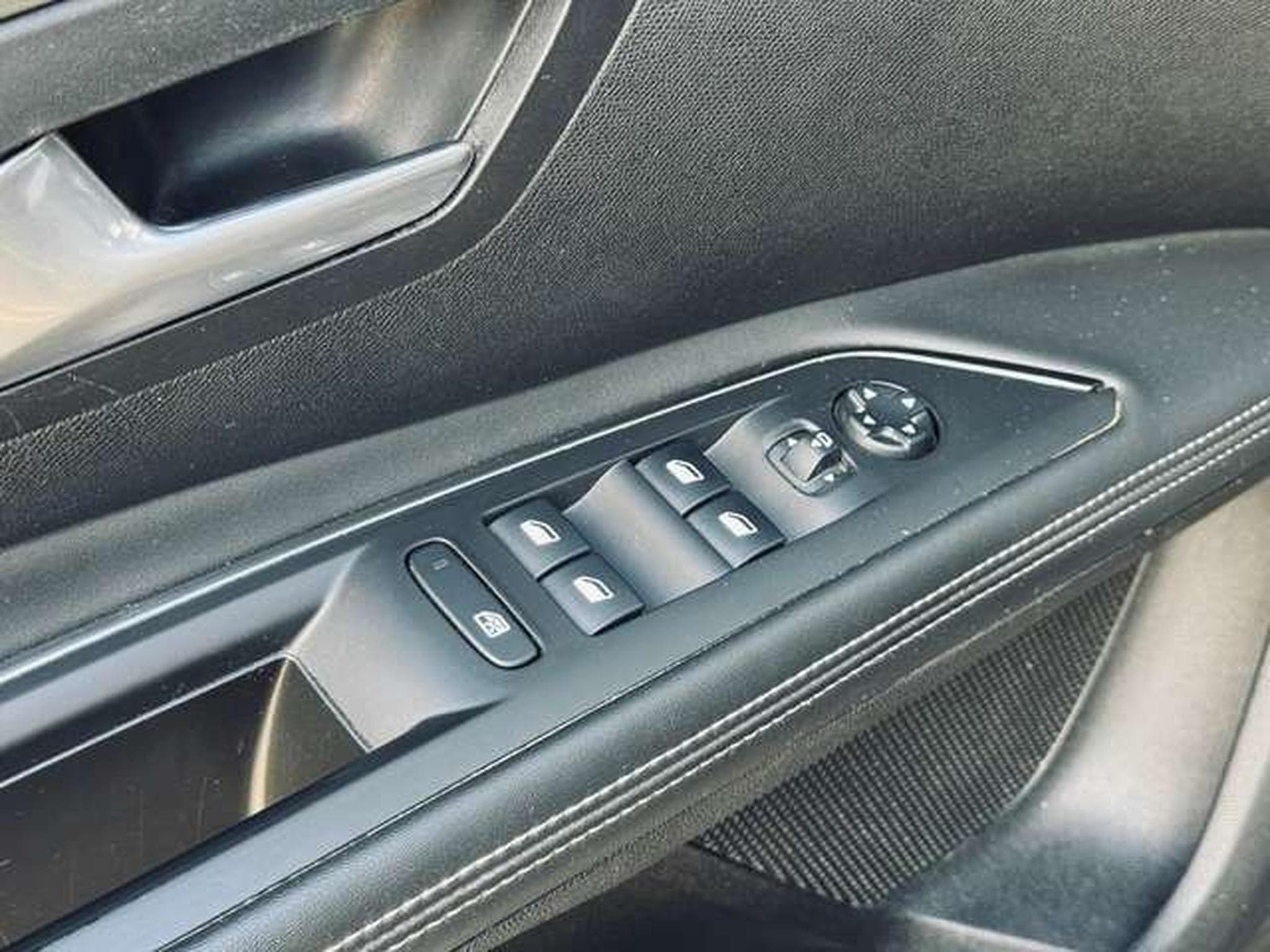 Peugeot 5008 5008 1.5 BlueHDi Allure (2020) - Foto 12